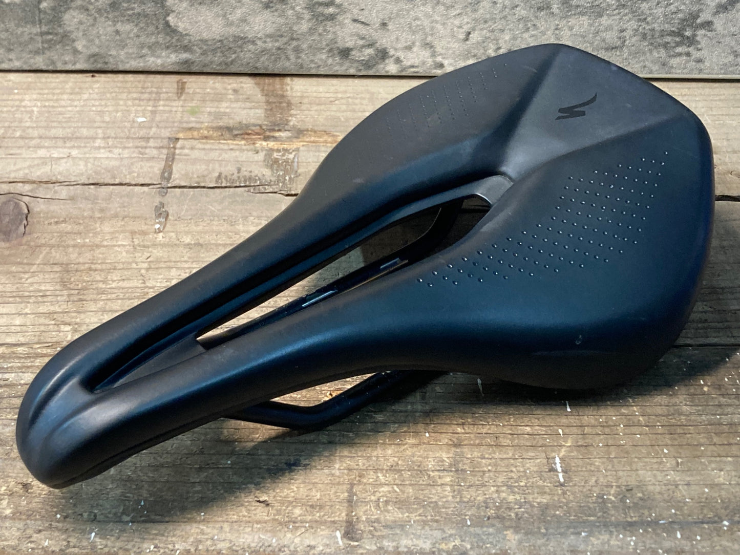 IP542 スペシャライズド SPECIALIZED POWER EXPERT HOLLOW Tiレール サドル 143mm