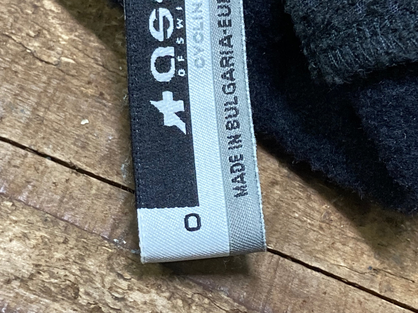 IT220 アソス assos アームウォーマー 黒 0