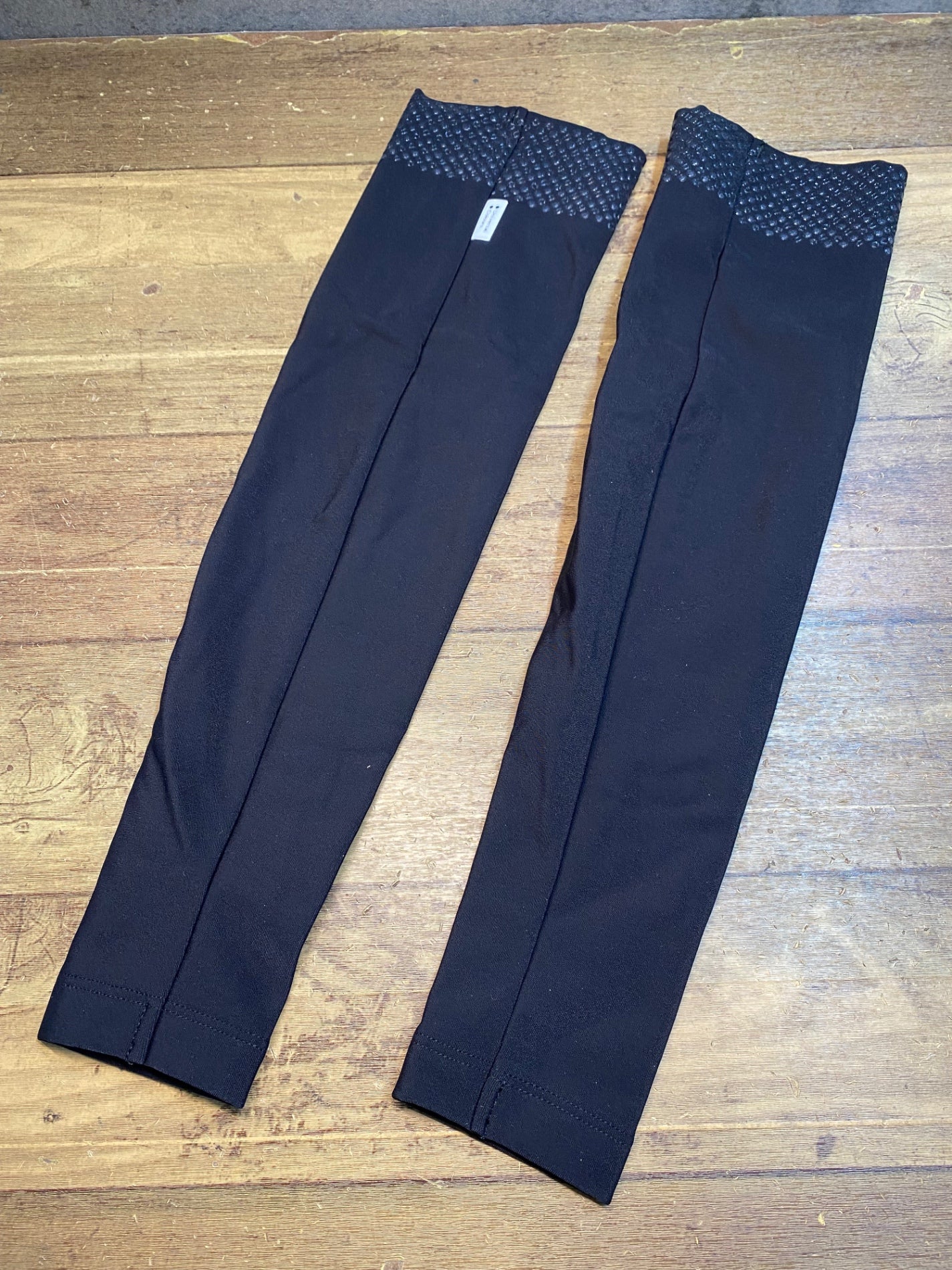 JD976 ユニバーサルカラーズ Universal Colours Arm Warmers アームウォーマー 黒 M/L
