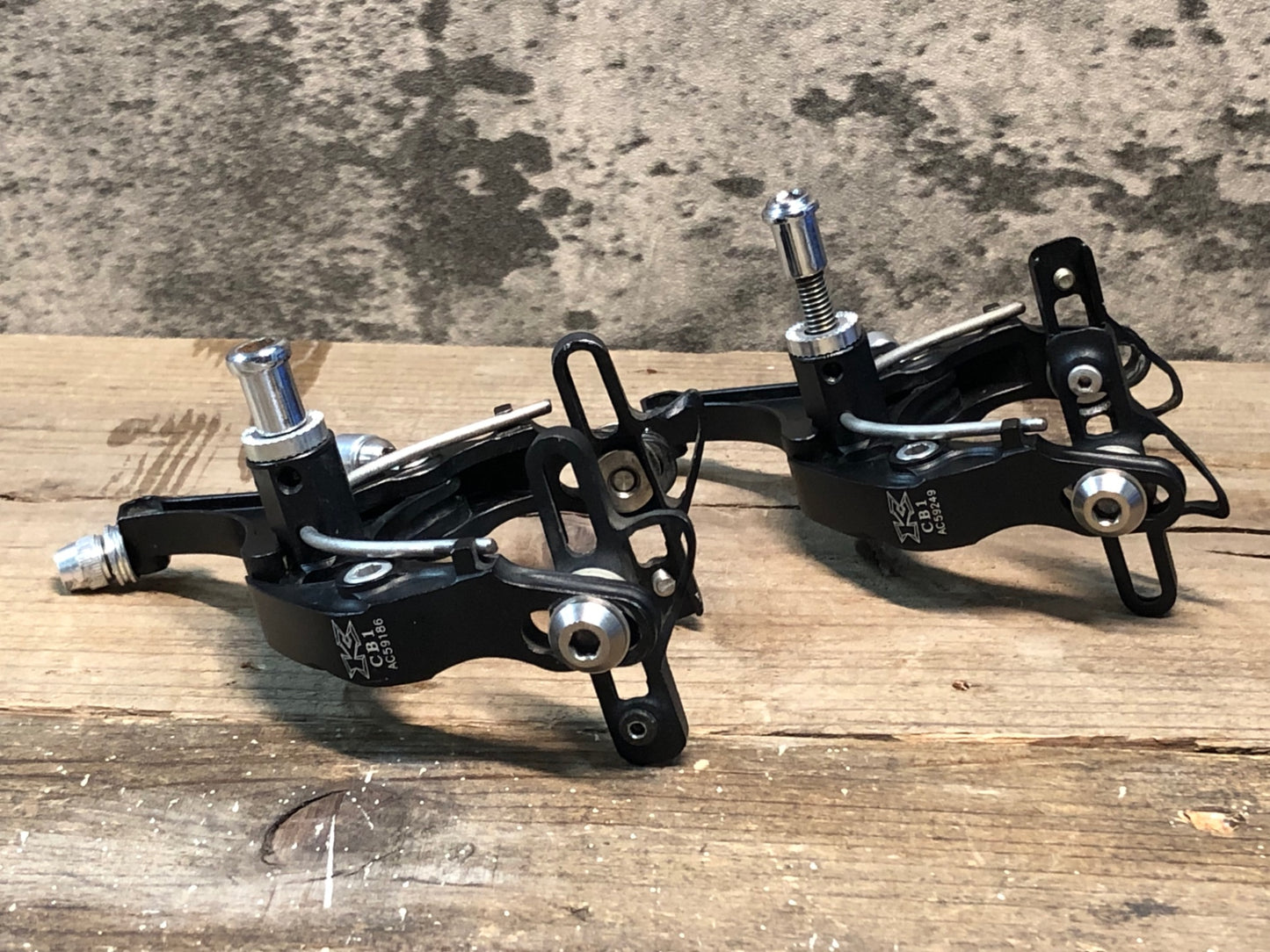 IP234 KCNC CB1 軽量 キャリパーブレーキ 前後セット 黒