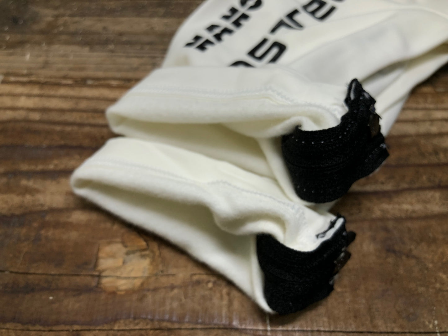 IN107 未使用 カステリ CASTELLI ナノフレックス レッグウォーマー L 黒