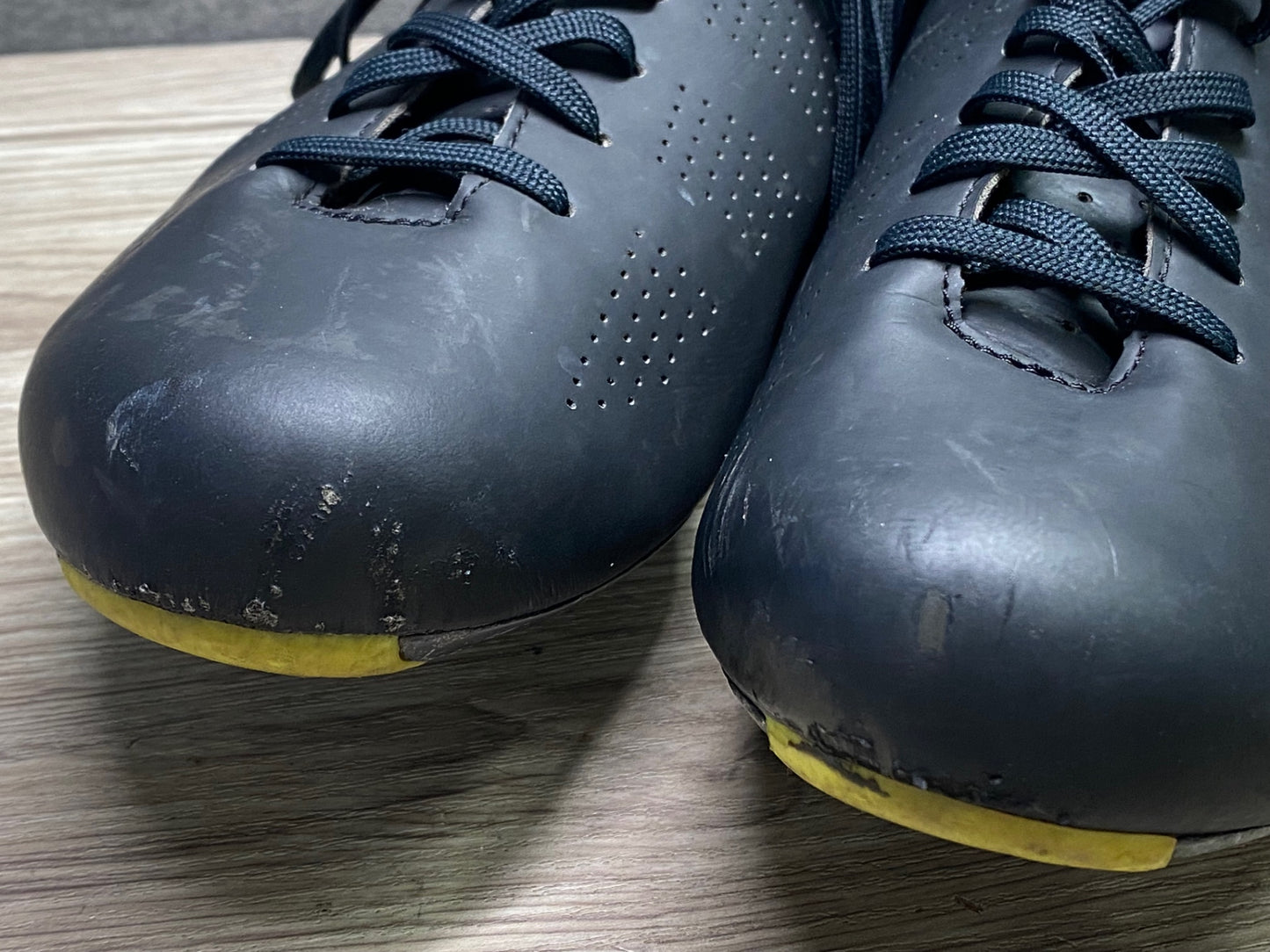 JD327 ジロ GIRO EMPIRE ACC ビンディングシューズ 黒黄 EU42.5 ※アウトソール一部破損のためジャンク