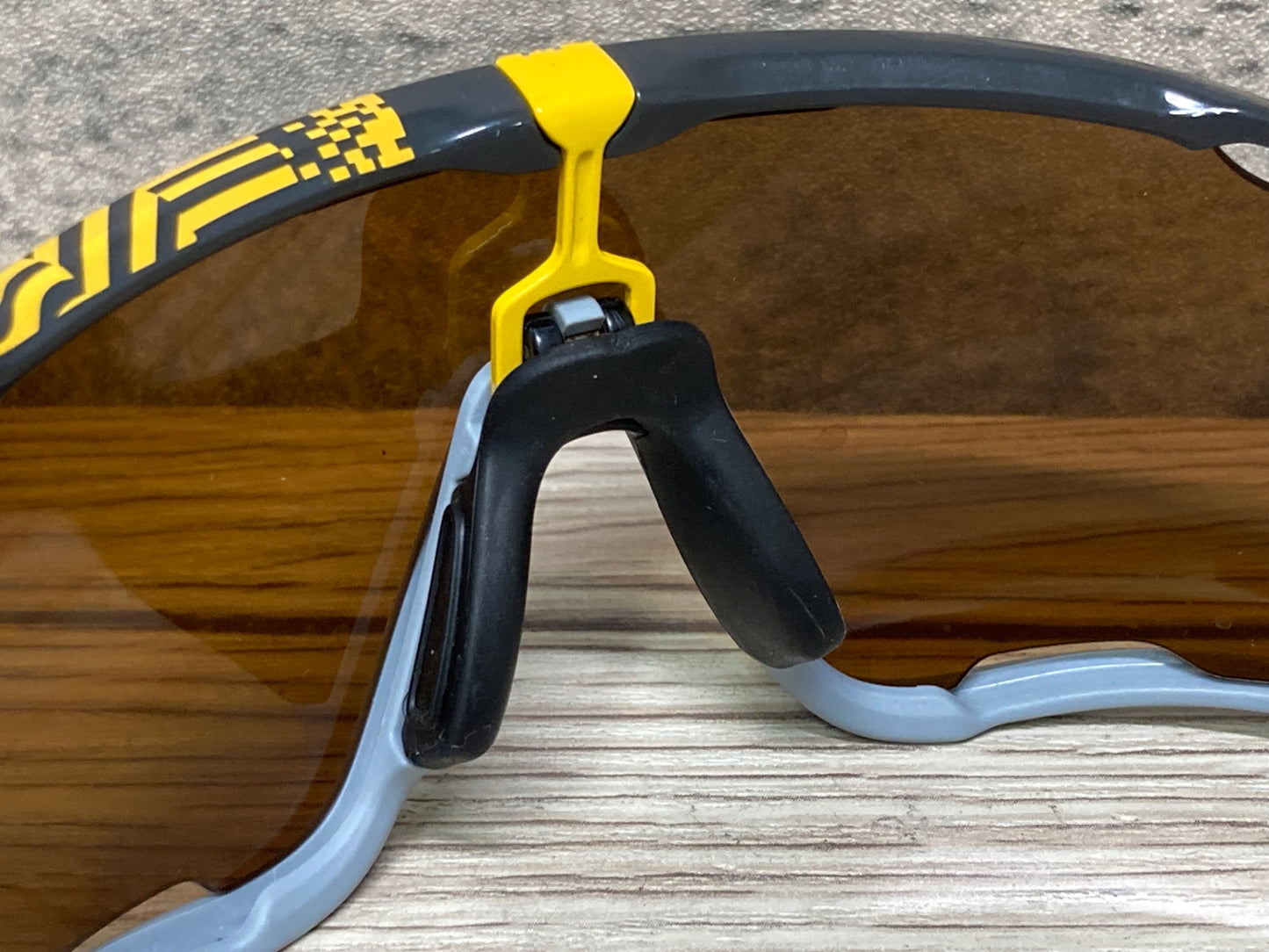 IZ101 オークリー OAKLEY ジョウブレイカー JAWBREAKER サングラス アイウェア ツールドフランス限定 2018 ※レンズ非純正、傷、塗装欠け、錆あり
