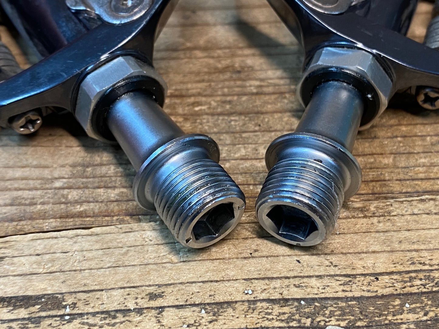 IY291 シマノ SHIMANO PD-ES600 ビンディングペダル SPD