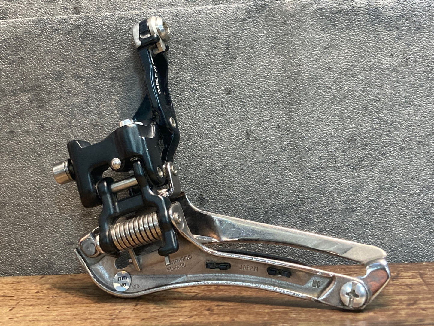 IR731 シマノ SHIMANO デュラエース DURA-ACE FD-9000 フロントディレイラー 直付け ※ワッシャー欠品