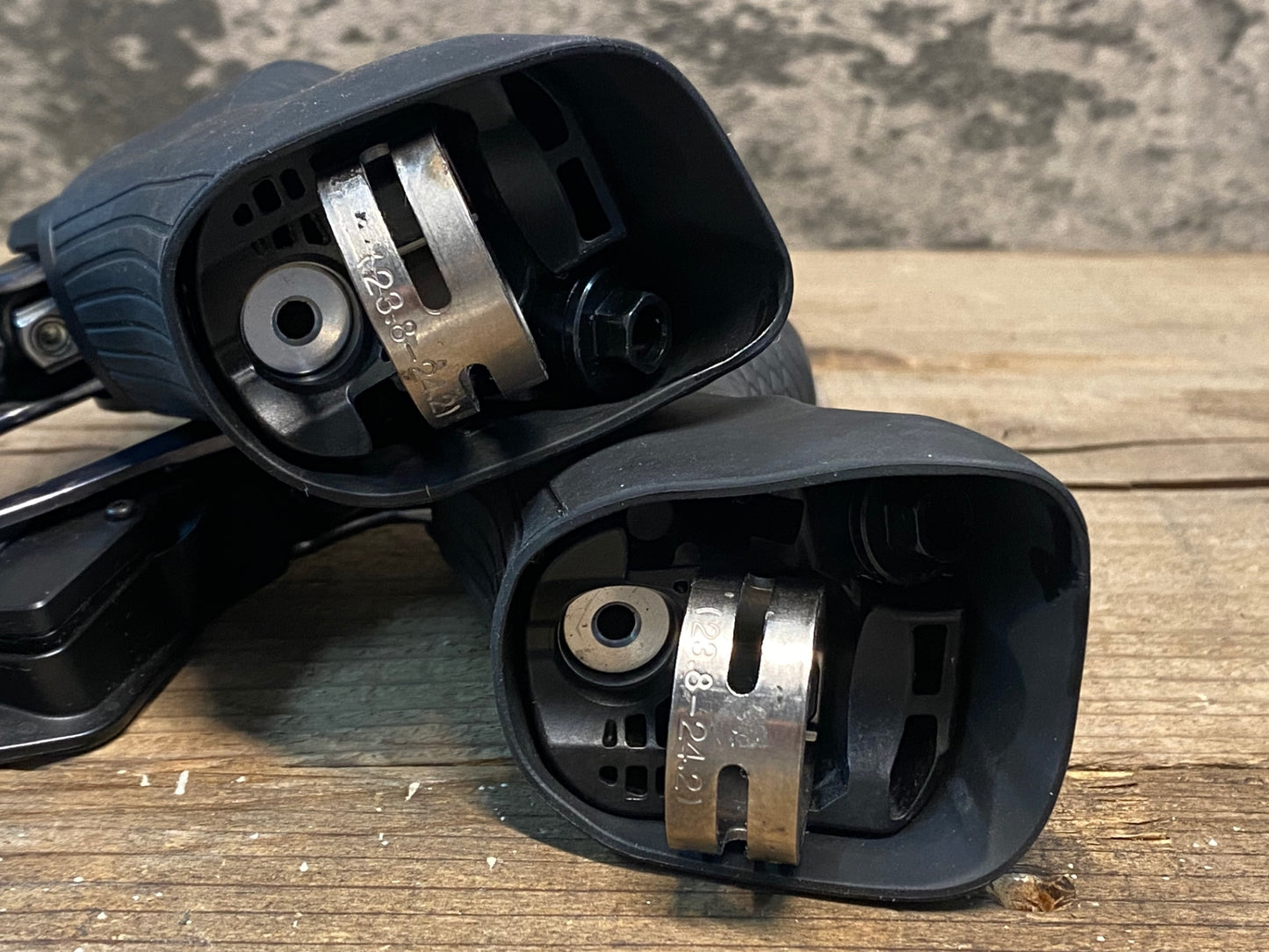 IO365 シマノ SHIMANO アルテグラ ULTEGRA ST-R8070 STIレバー 2x11s Di2 電動 油圧