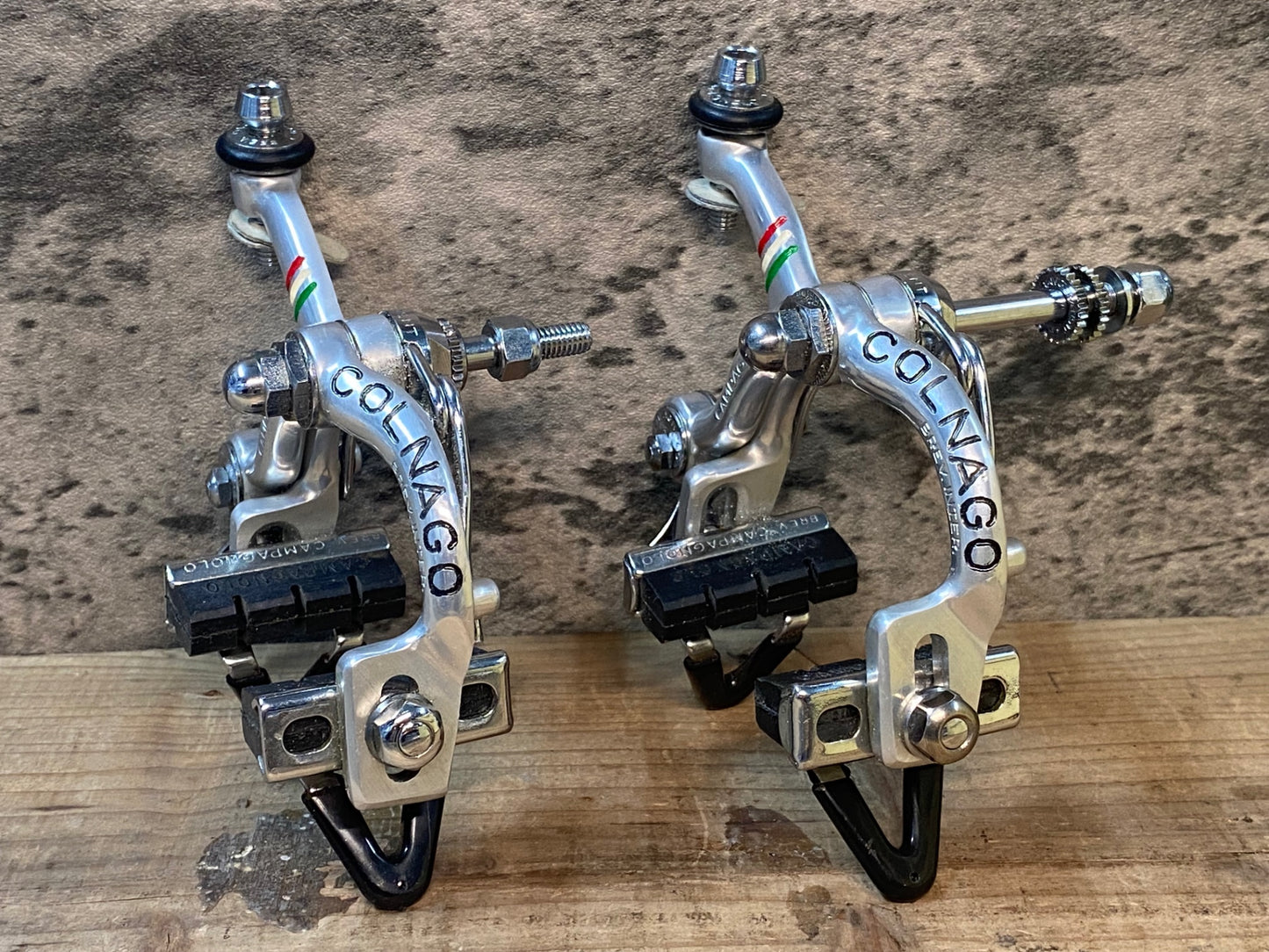 IO811 カンパニョーロ CAMPAGNOLO RECORD COLNAGO 刻印 ブレーキレバーキャリパーセット 未使用