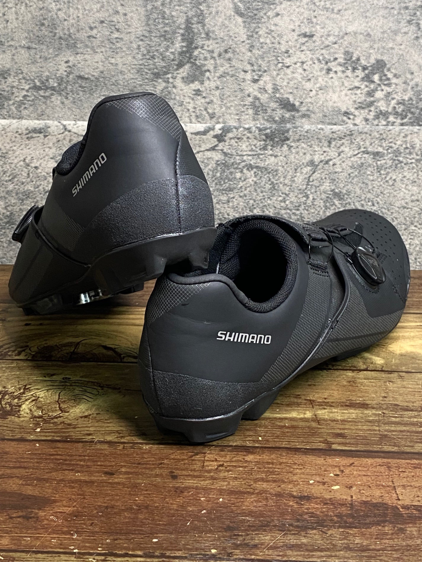 JA592 シマノ SHIMANO XC3 SH-XC300M ビンディングシューズ 黒 EU44 2穴