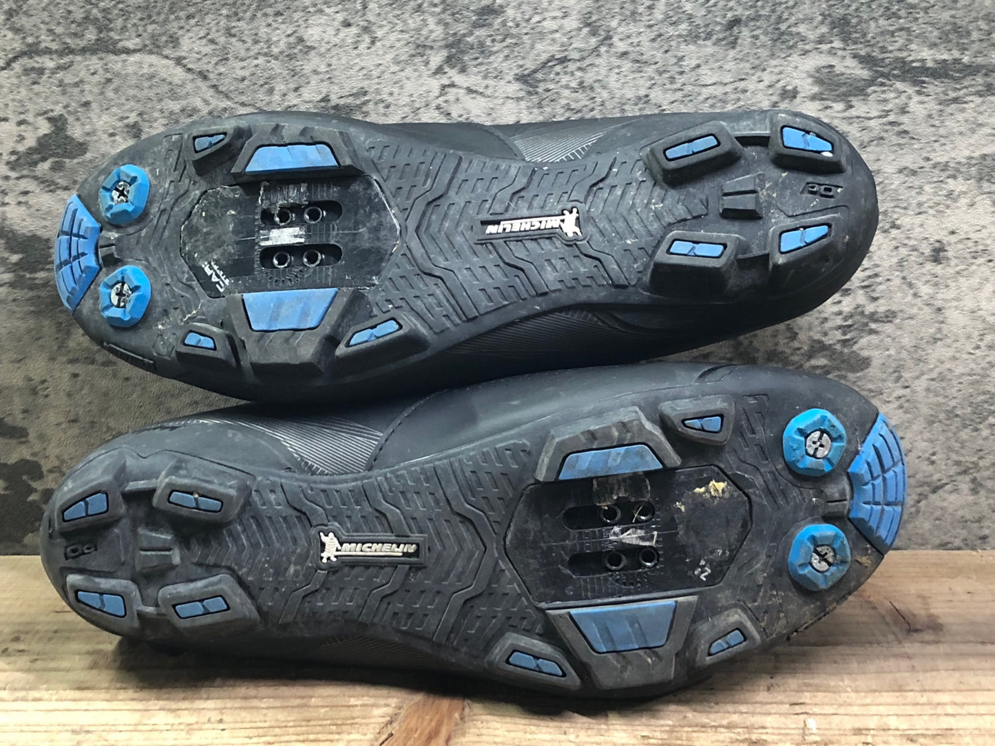 IX751 シマノ SHIMANO XC7 SH-XC701 ビンディングシューズ SPD EU40 WIDE