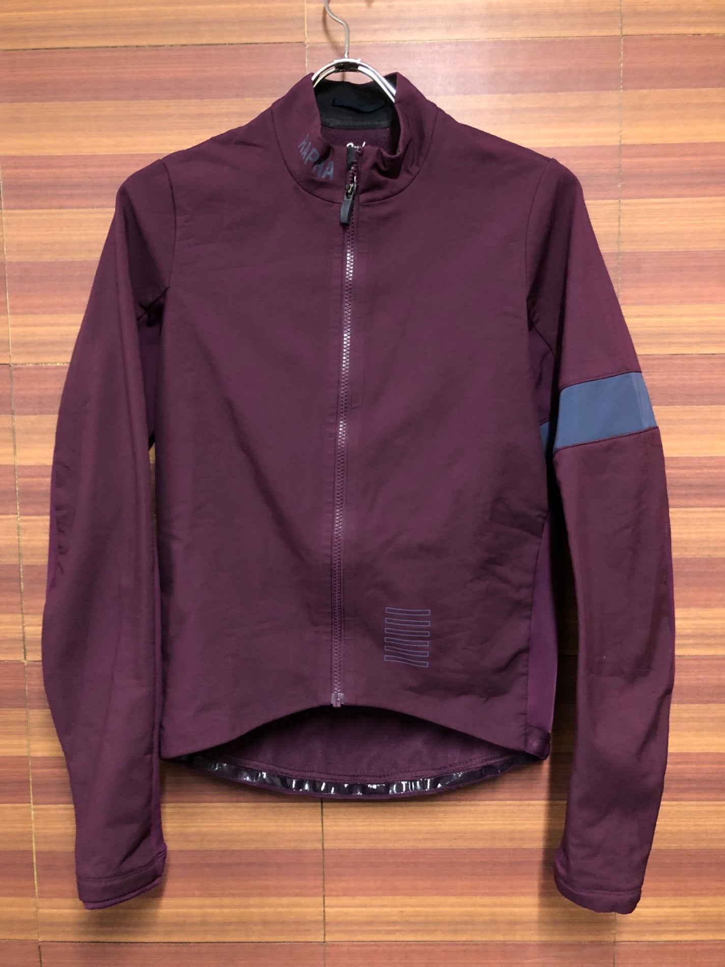 一*会様 RAPHA PRO TEAM トレーニングジャケット BEV01XX_ELA_Mens-Pro-Team-Aero