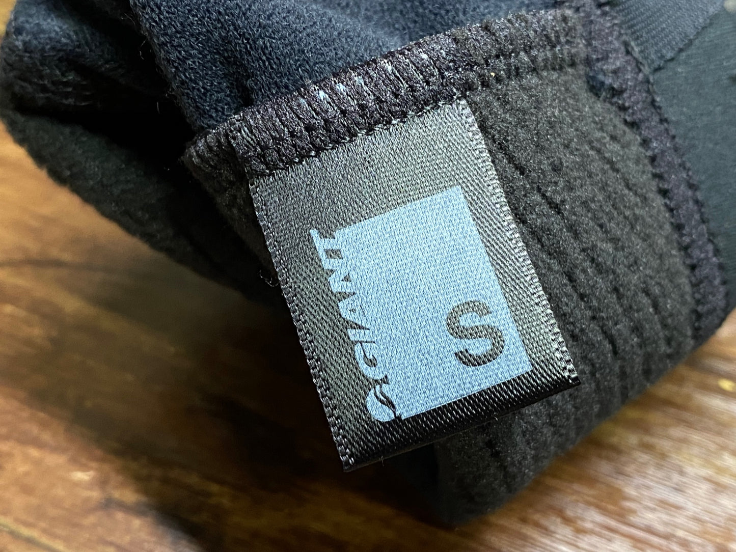 IV869 ジャイアント GIANT THERMO ARM WARMERS アームウォーマー 黒 S