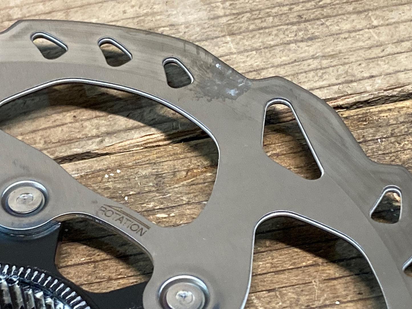 IQ027 シマノ Shimano SM-RT70S ディスクブレーキローター 160Φ 実測1.7mm 1.7mm
