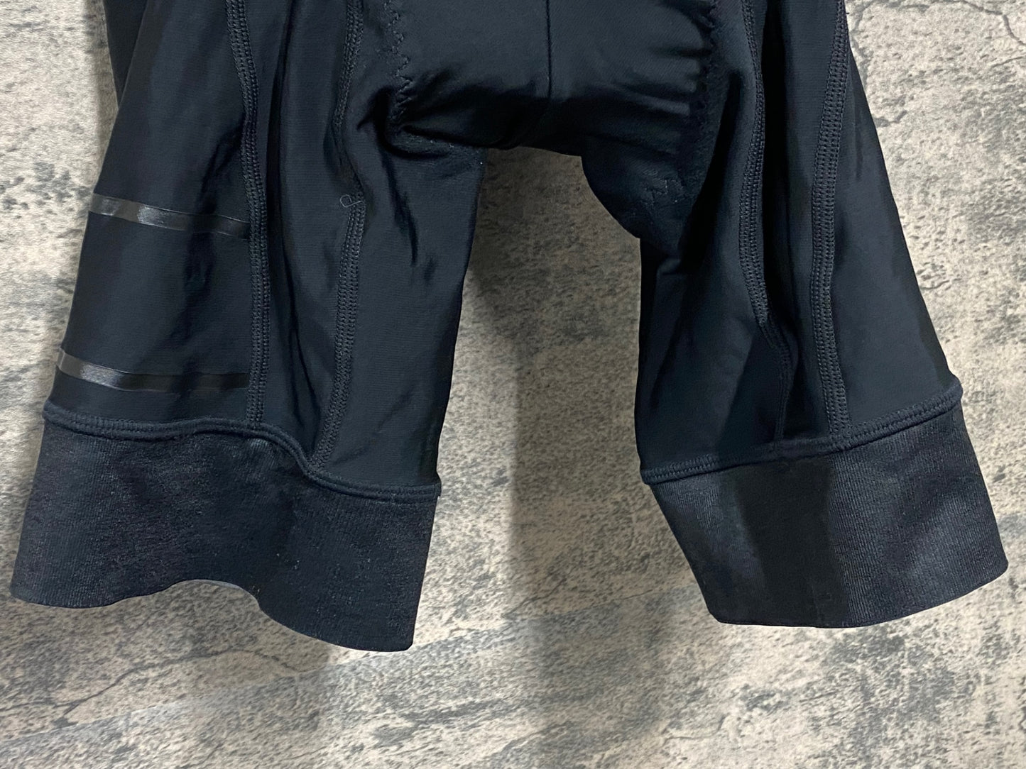 IW231 パールイズミ PEARL iZUMi ビブショーツ 黒 L ※ロゴ剥げ