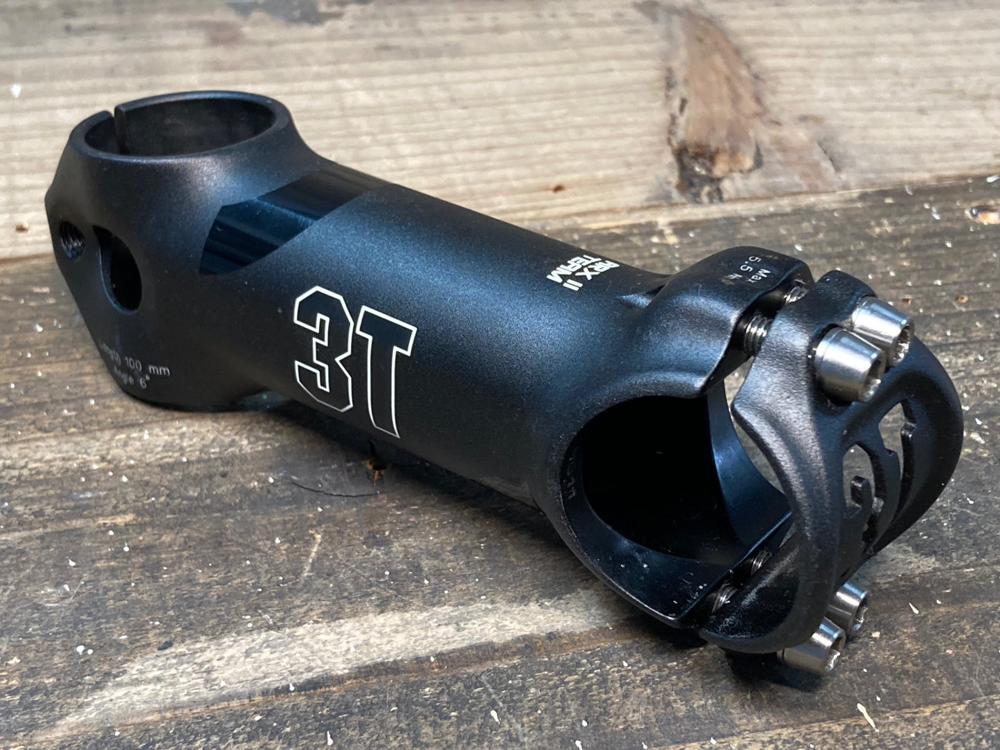 IO404 3T ARX 2 TEAM アルミステム 黒 100mm Φ31.8 OS 6°