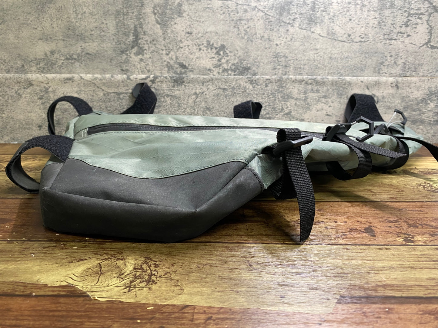 JA606 アピデュラ APIDURA EXPEDITION FULL FRAME PACK フレームバッグ グレー 12L