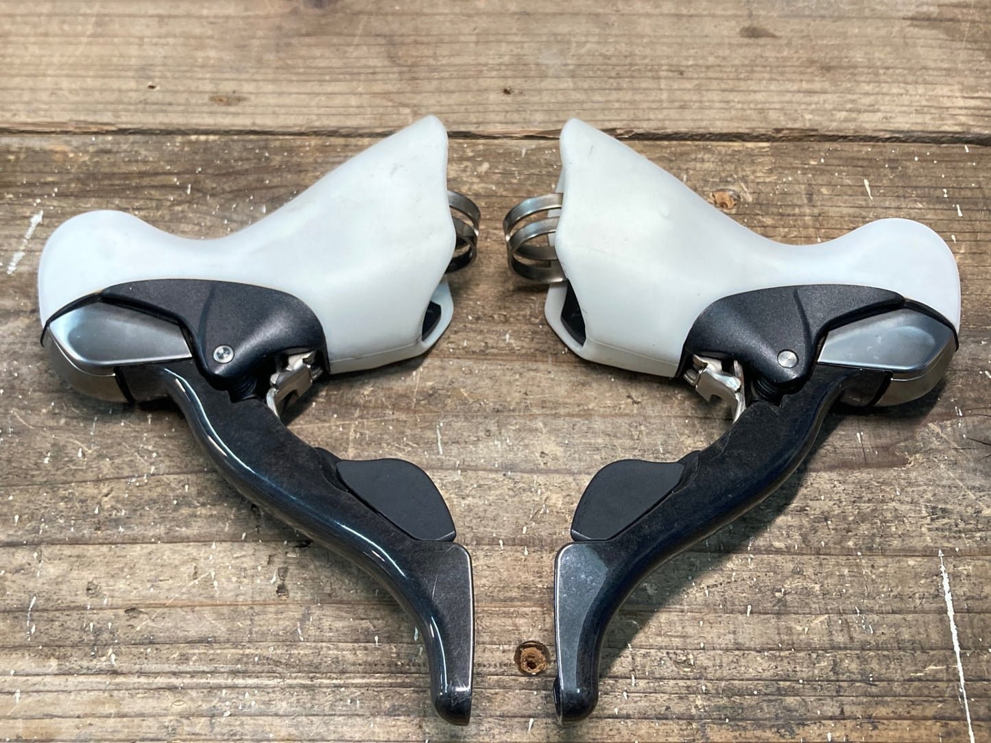 IQ025 シマノ SHIMANO アルテグラ ST-6700 STIレバー 2x10s 白ブラケット