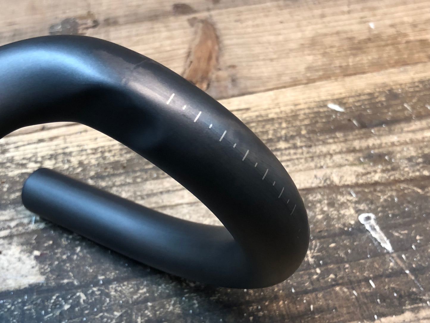 IX557 未使用 ボントレガー BONTRAGER アイオロス AEOLUS RSL 一体型 ドロップハンドル 400mmエンドC-C 110mm OS