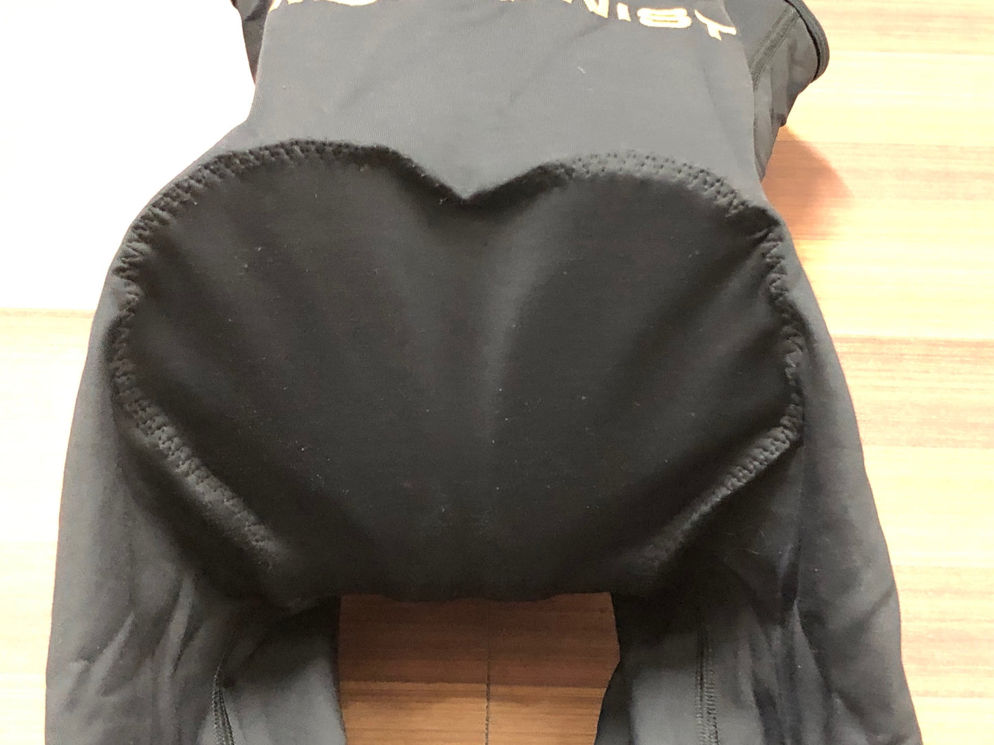 IK269 ヴェロビチ velobici MODERNIST ビブショーツ 黒 2 ※スレ