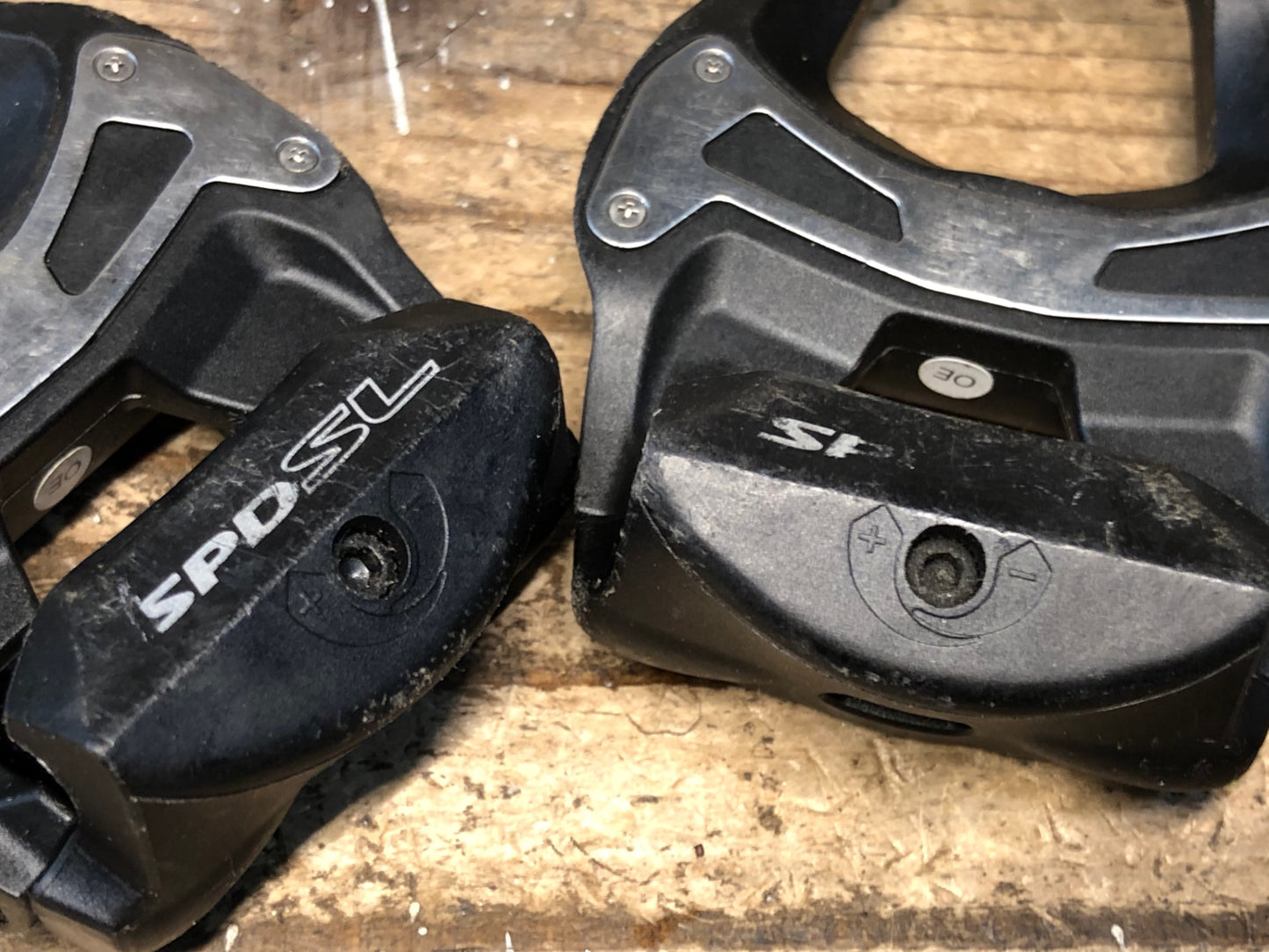 IN575 シマノ SHIMANO PD-R550 ビンディングペダル SPD-SL