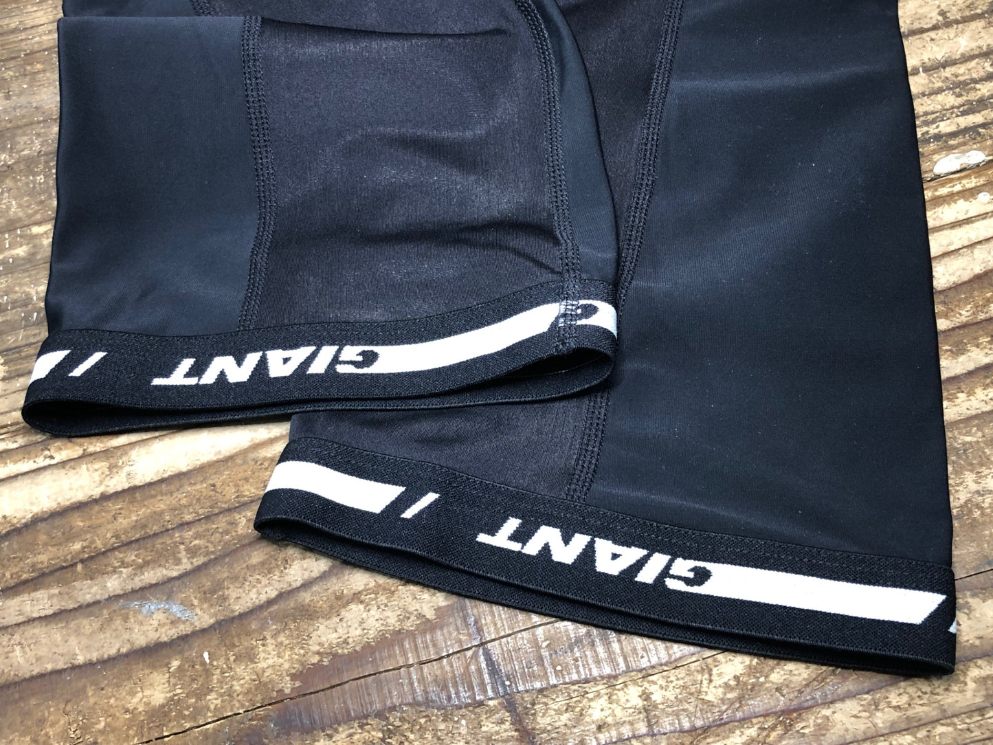 IV877 ジャイアント GIANT 3D LEG WARMER レッグウォーマー 黒 M