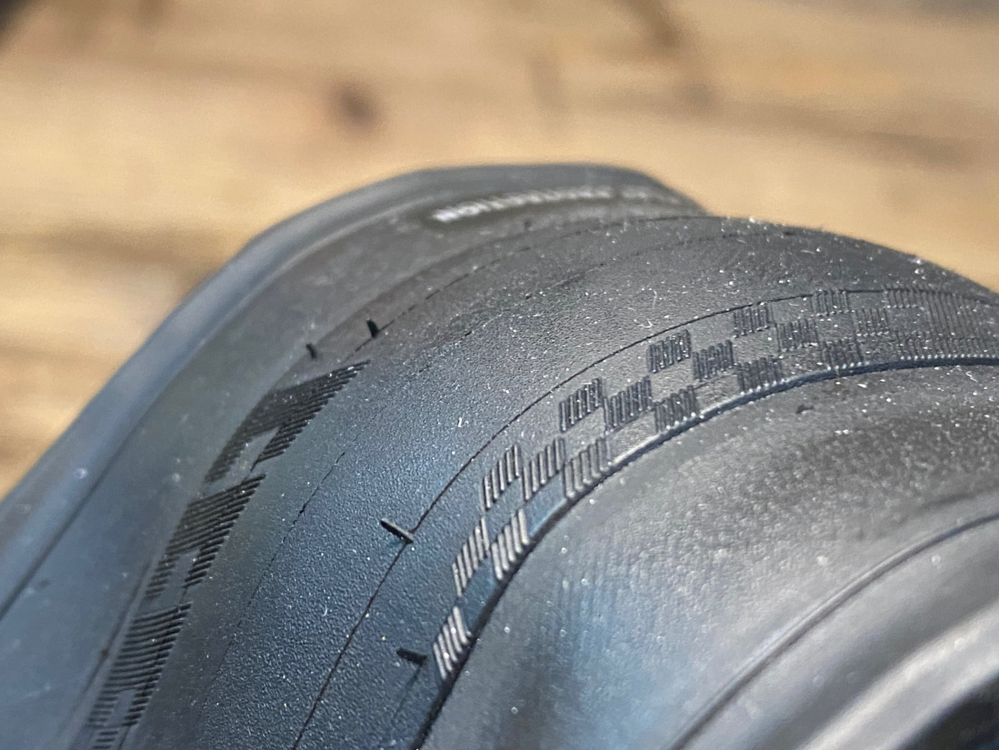 IR404 アメリカンクラシック AMERICAN CLASSIC TIMEKEEPER ULTRALIGHT ROAD TIRE クリンチャータイヤ 700x28c 茶