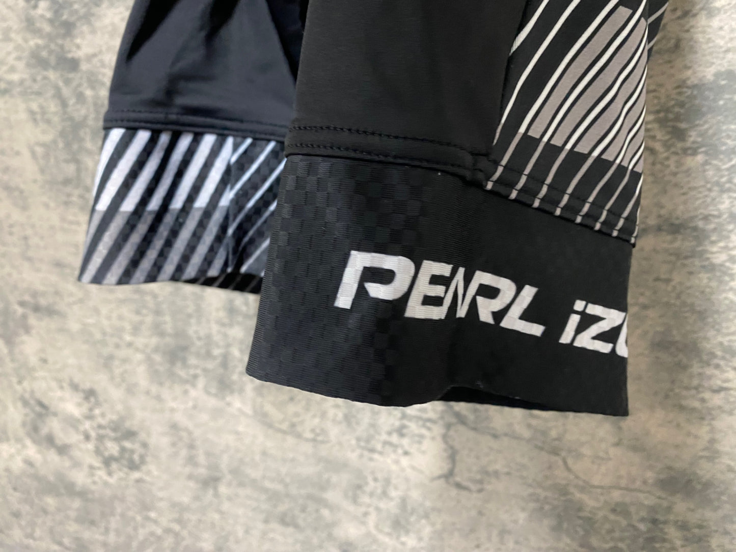 IP121 パールイズミ PEARL iZUMi レーサーパンツ 黒 M