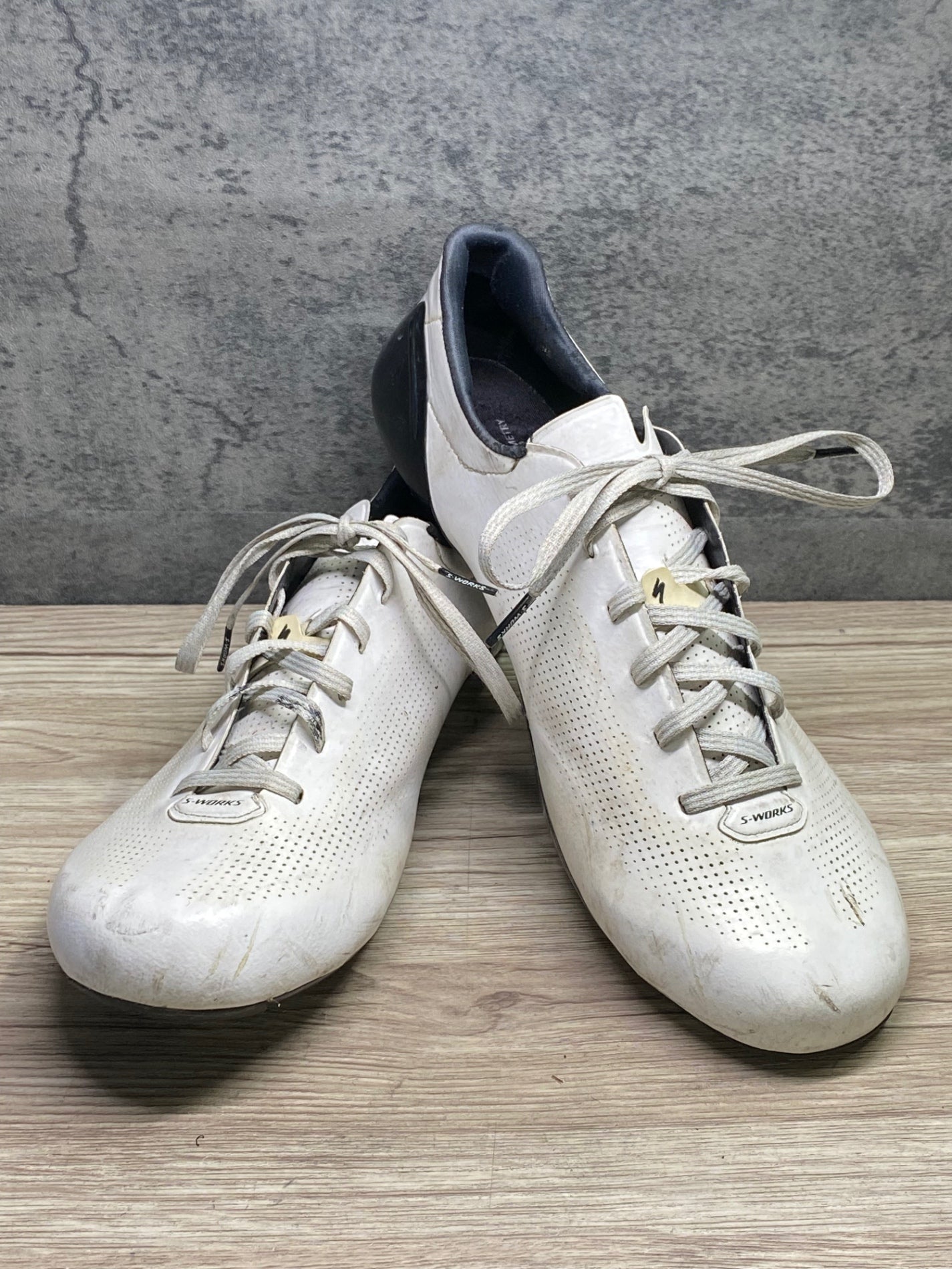 JD501 スペシャライズド SPECIALIZED S-WORKS SUB6 RD ビンディングシューズ 3穴 白 EU41.5 ※傷