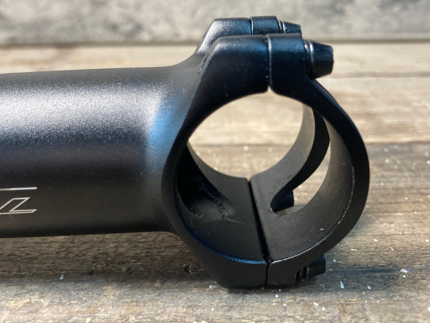 IP768 TNi Helium 6 アルミステム 黒 Φ31.8 OS 110mm