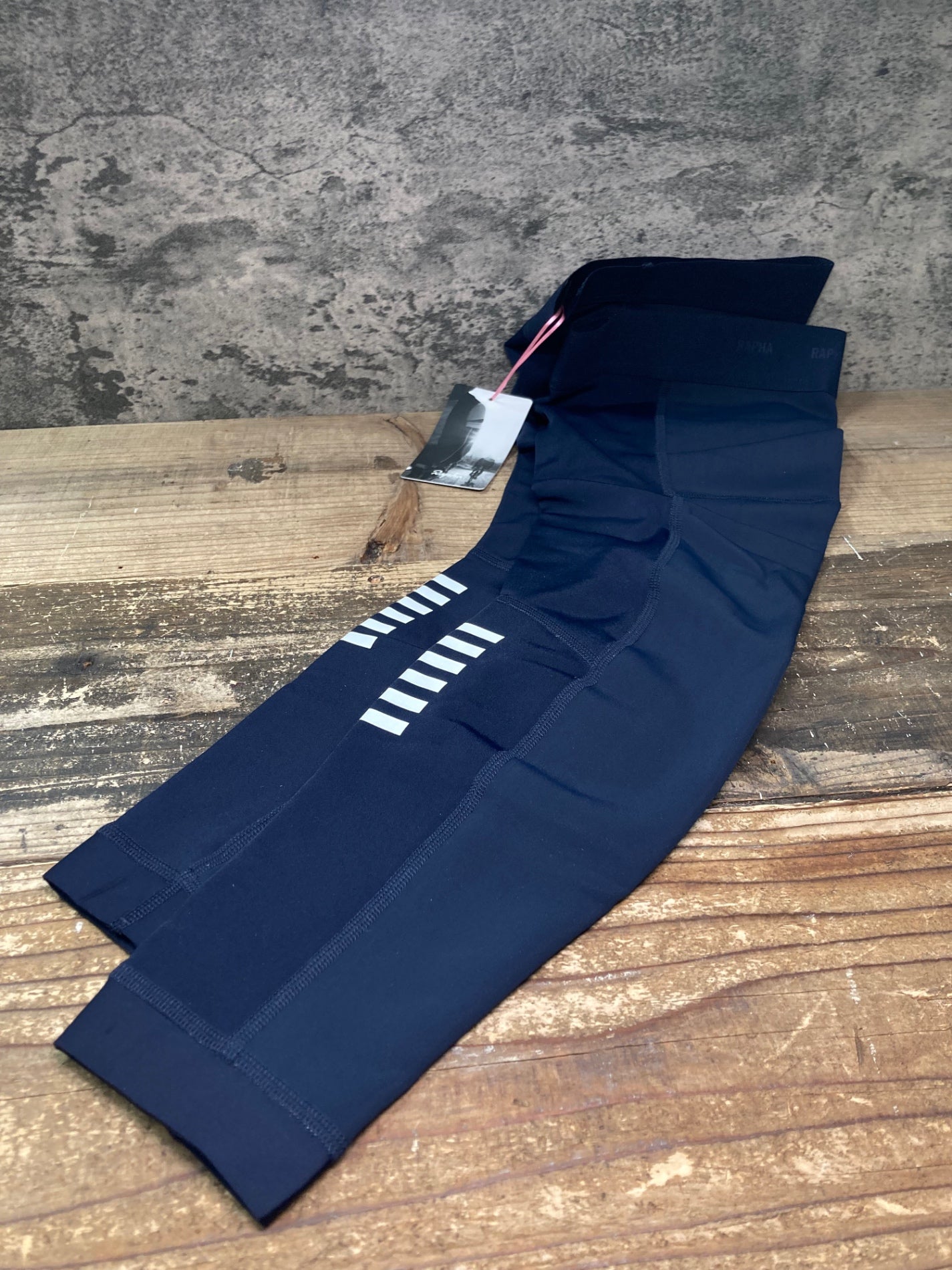 IN278 ラファ RAPHA PRO TEAM LEG WARMER レッグウォーマー 紺 Mサイズ 未使用