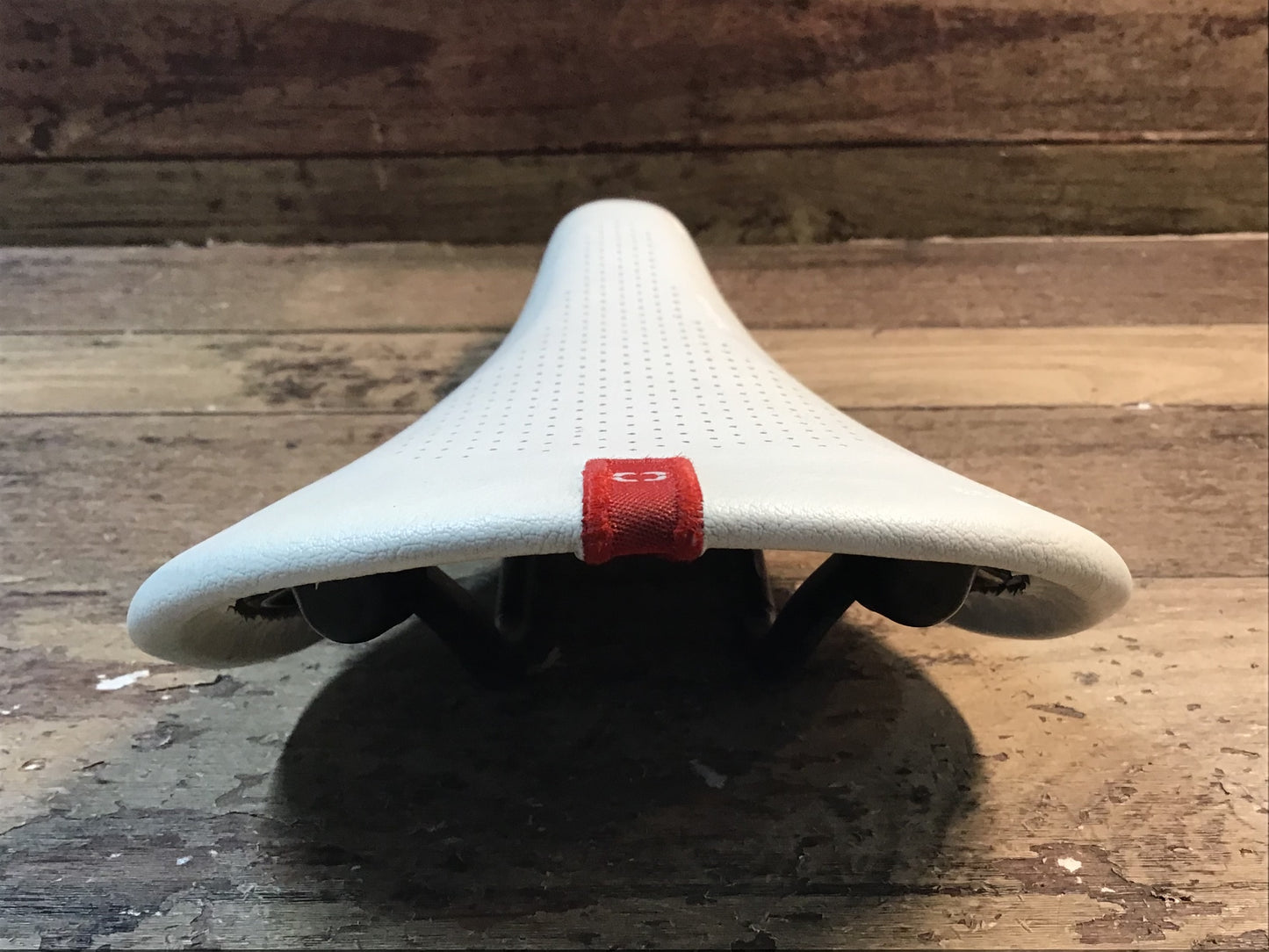 IK541 ボントレガー BONTRAGER セラーノ SERANO RXL サドル カーボンレール 138mm 白