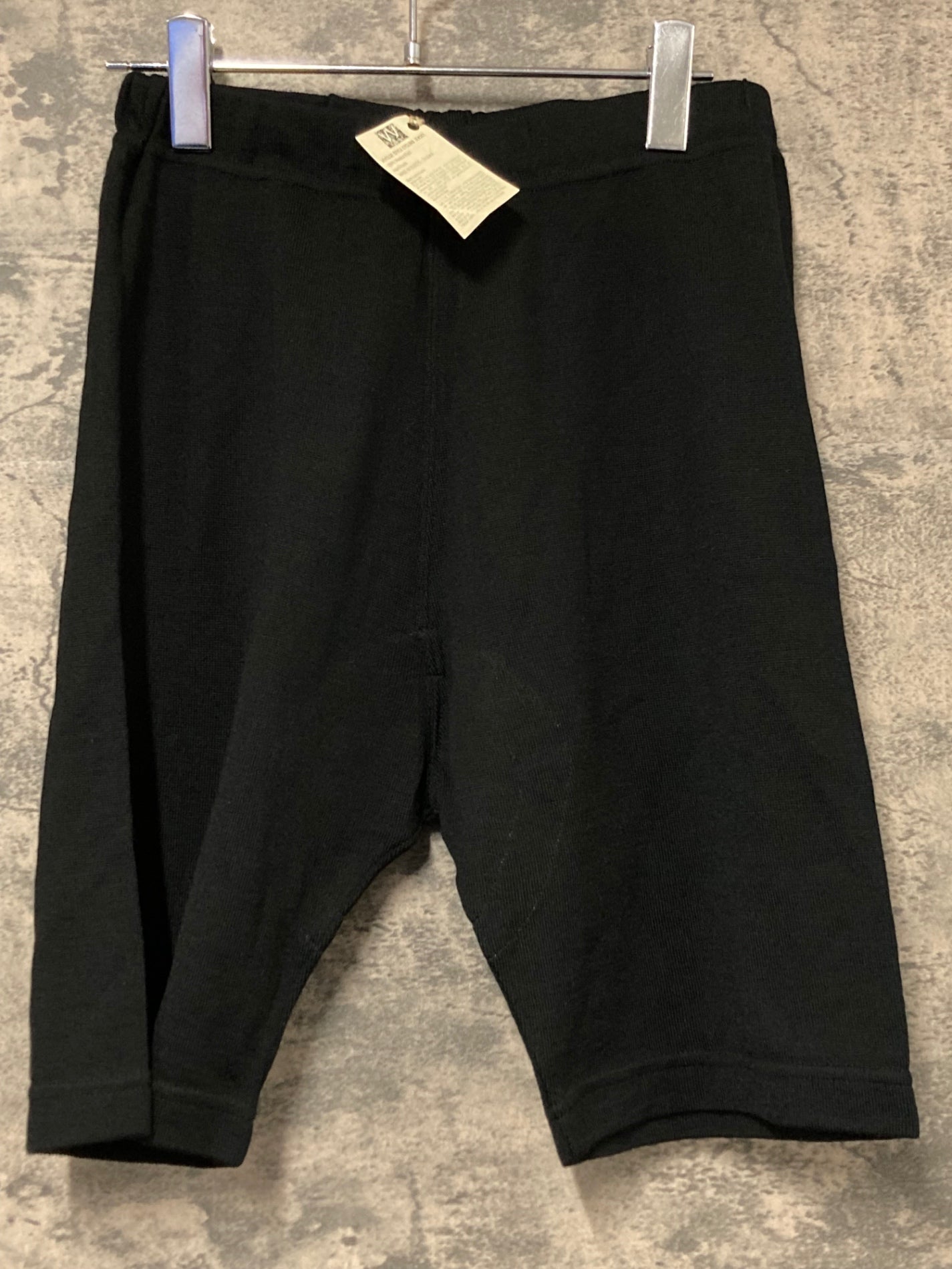 IU109 W CLASSICS ハーフパンツ 黒 L