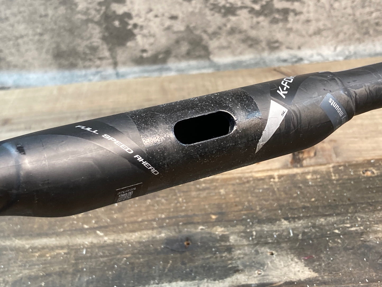 IR614 FSA K-FORCE SL カーボン ドロップハンドル Φ31.8mm ブラケットC-C400mm