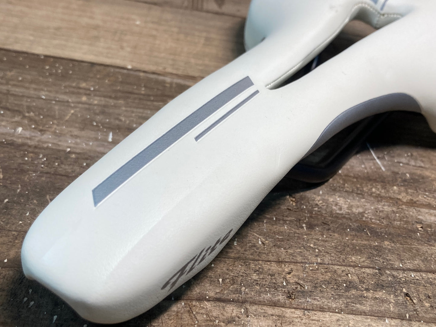IP825 セライタリア selle italia フライト FLITE MANGANESEレール 白