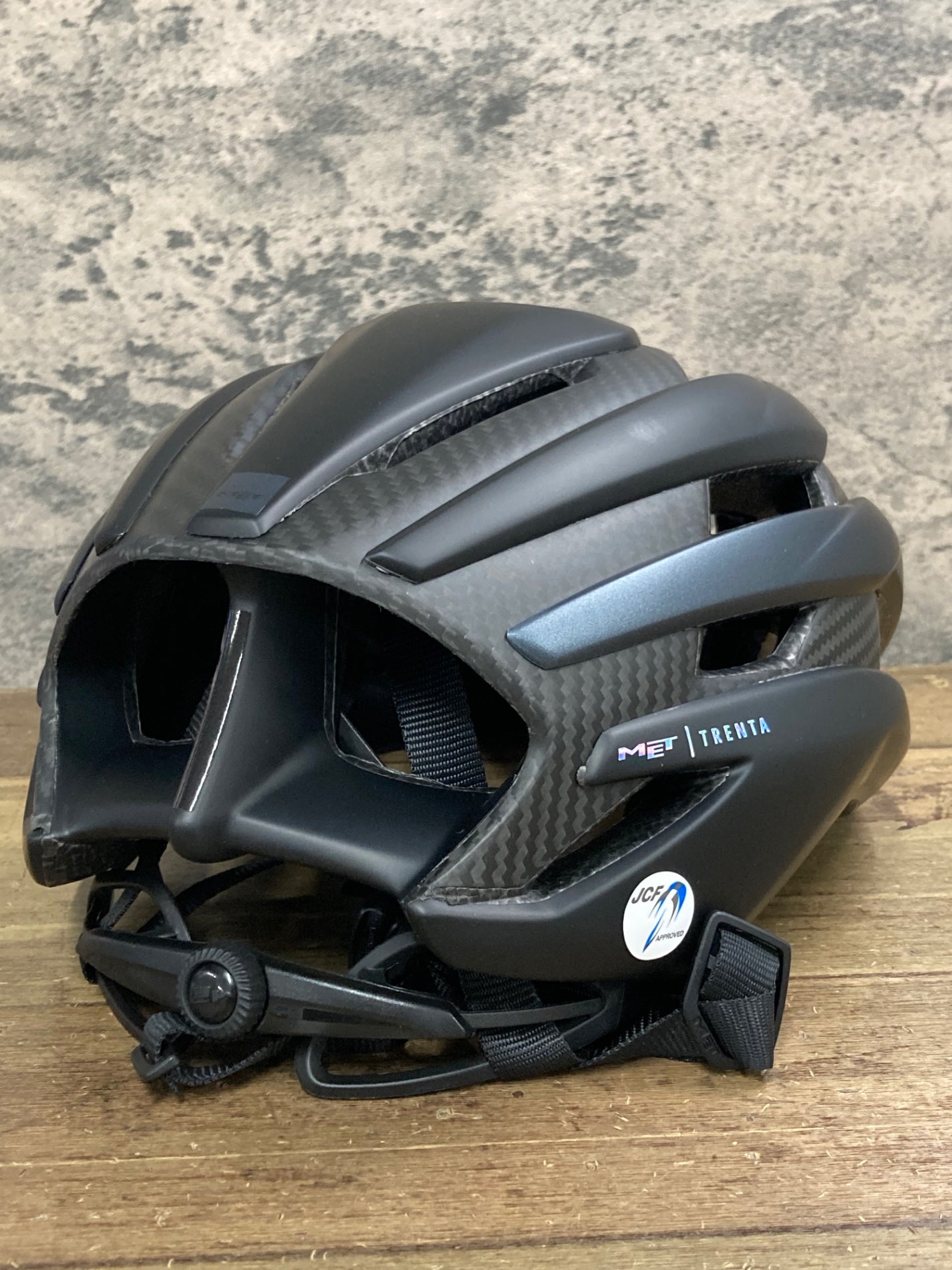 IZ442 メット MET トレンタ TRENTA 3K CARBON Mips ヘルメット 黒 M 56-58cm 2024/08製造 ※あご紐汚れ