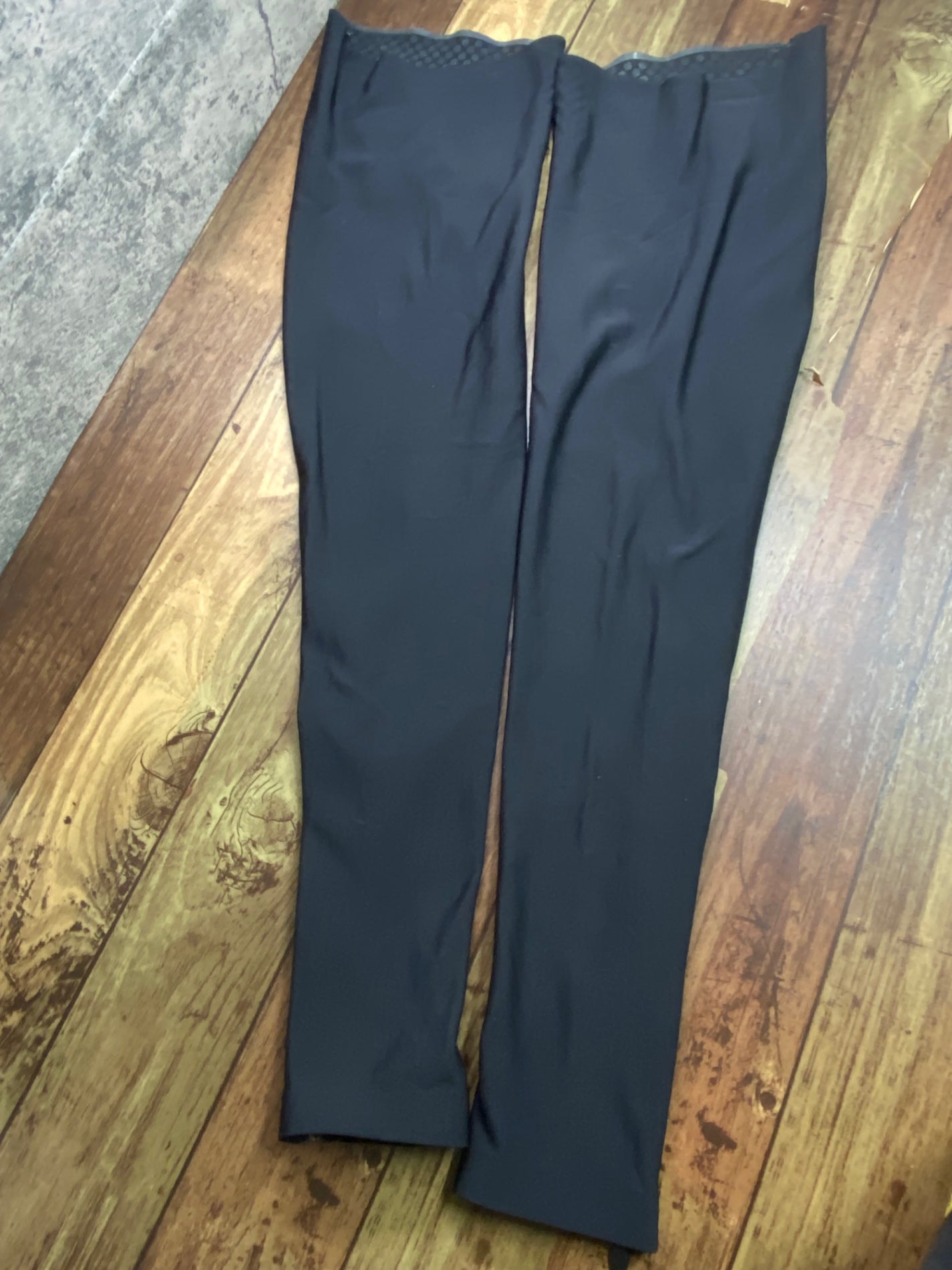 IZ195 アソス assos レッグウォーマー 黒 1 裏起毛