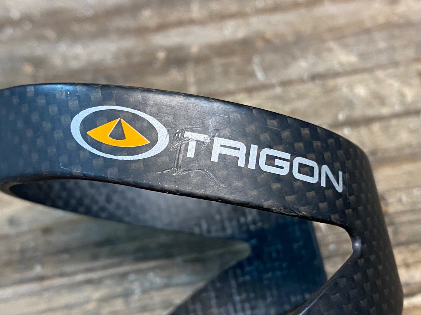 IP197 トライゴン TRIGON カーボン ボトルケージ 黒 2個セット