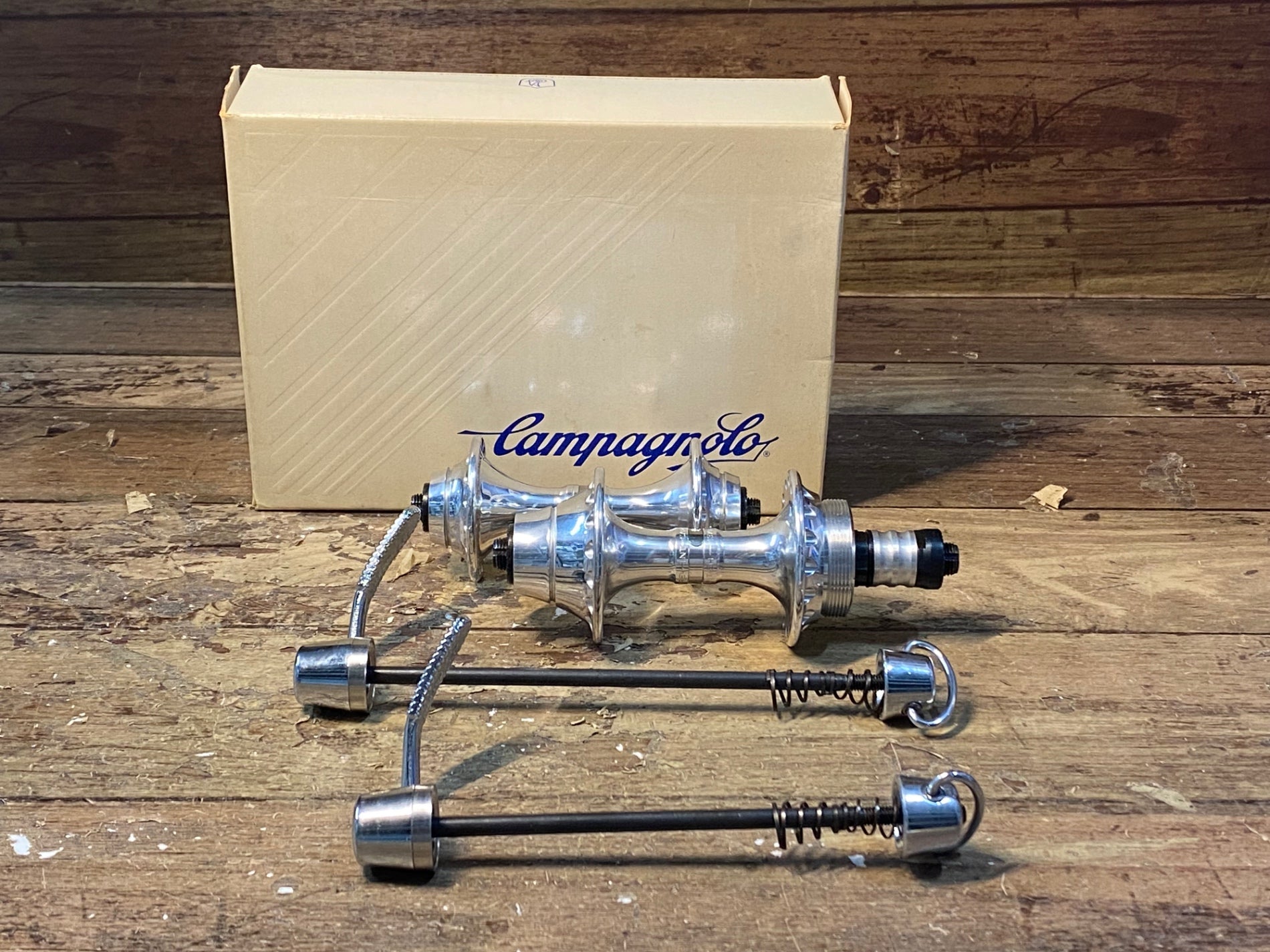 IB411 カンパニョーロ CAMPAGNOLO レコード C RECORD ボスフリー 前後 ハブセット 32H Cレコ JISネジ – BICI  AMORE EQ STORE