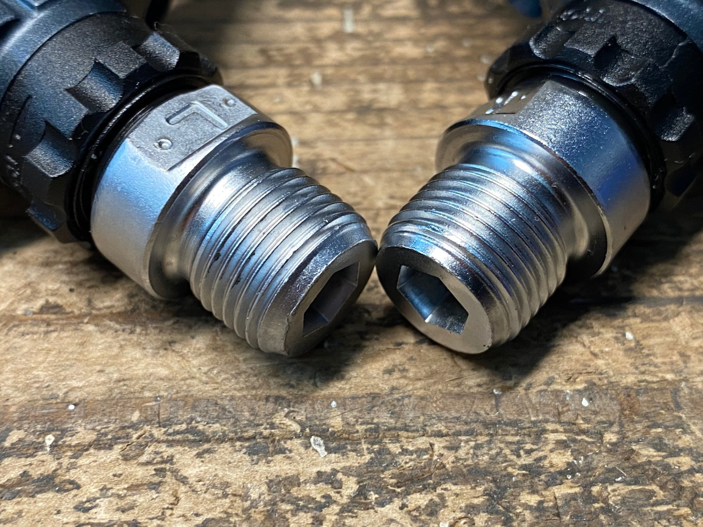 IZ613 シマノ SHIMANO PD-EH500 ビンディングペダル 片面フラット