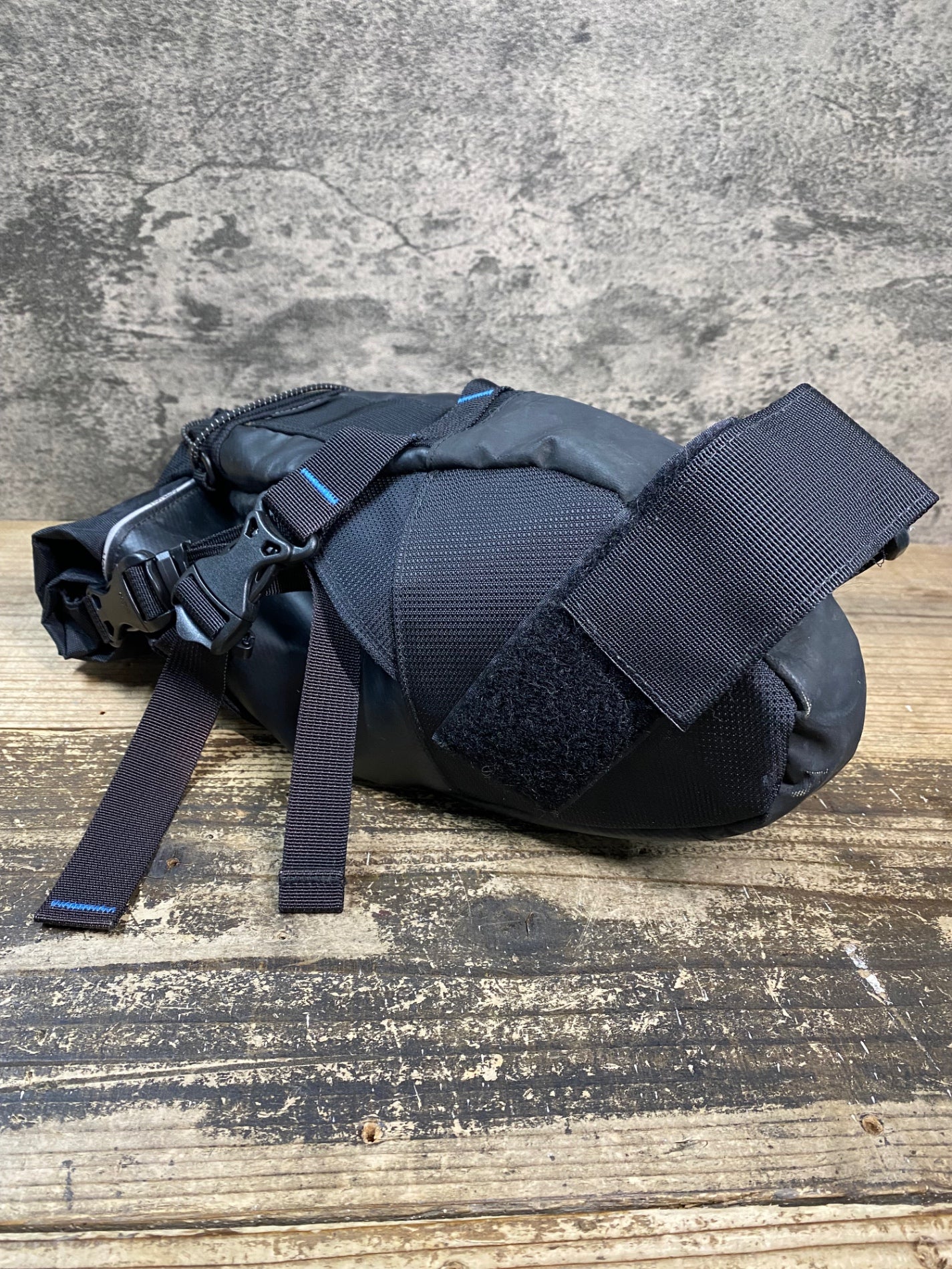 JC147 オーストリッチ OSTRICH サドルバッグ 黒