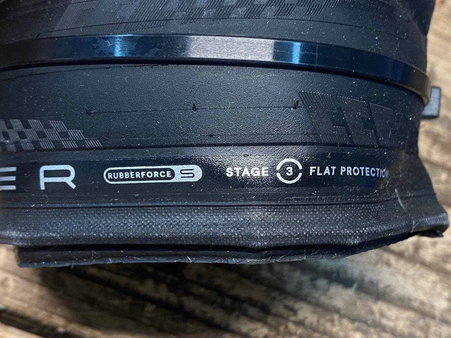 IR405 アメリカンクラシック AMERICAN CLASSIC TIMEKEEPER ULTRALIGHT ROAD TIRE クリンチャータイヤ 700x25c 黒