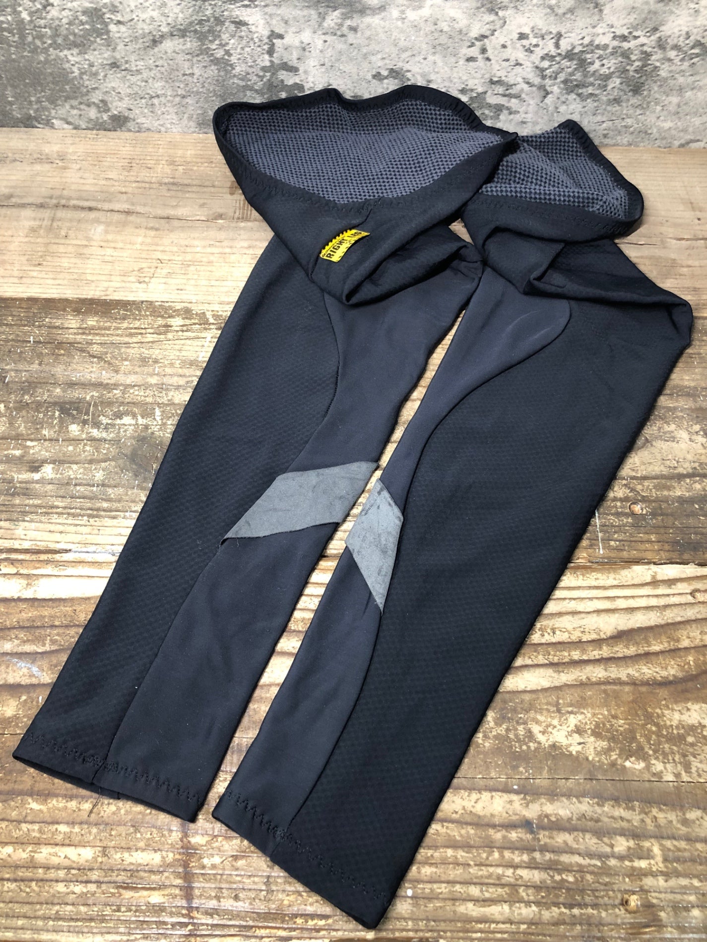 JB319 アソス assos レッグウォーマー 黒 SIZE1