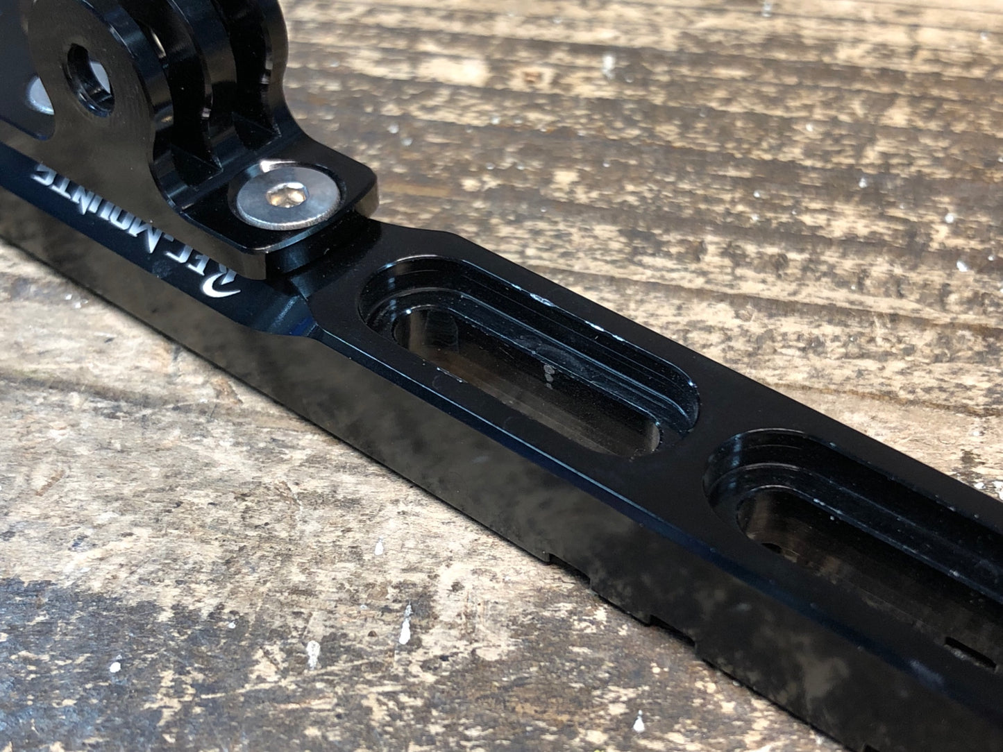 IS056 レックマウント Rec-Mounts サイコンマウント 一体型ハンドル用 GARMINマウント、ユニバーサルマウント