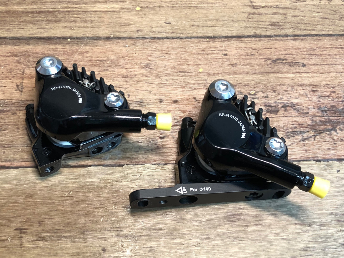 IQ023 シマノ Shimano 105 ST-R7020 STIレバー BR-R7070 ディスクブレーキキャリパー 前後セット 2x11s