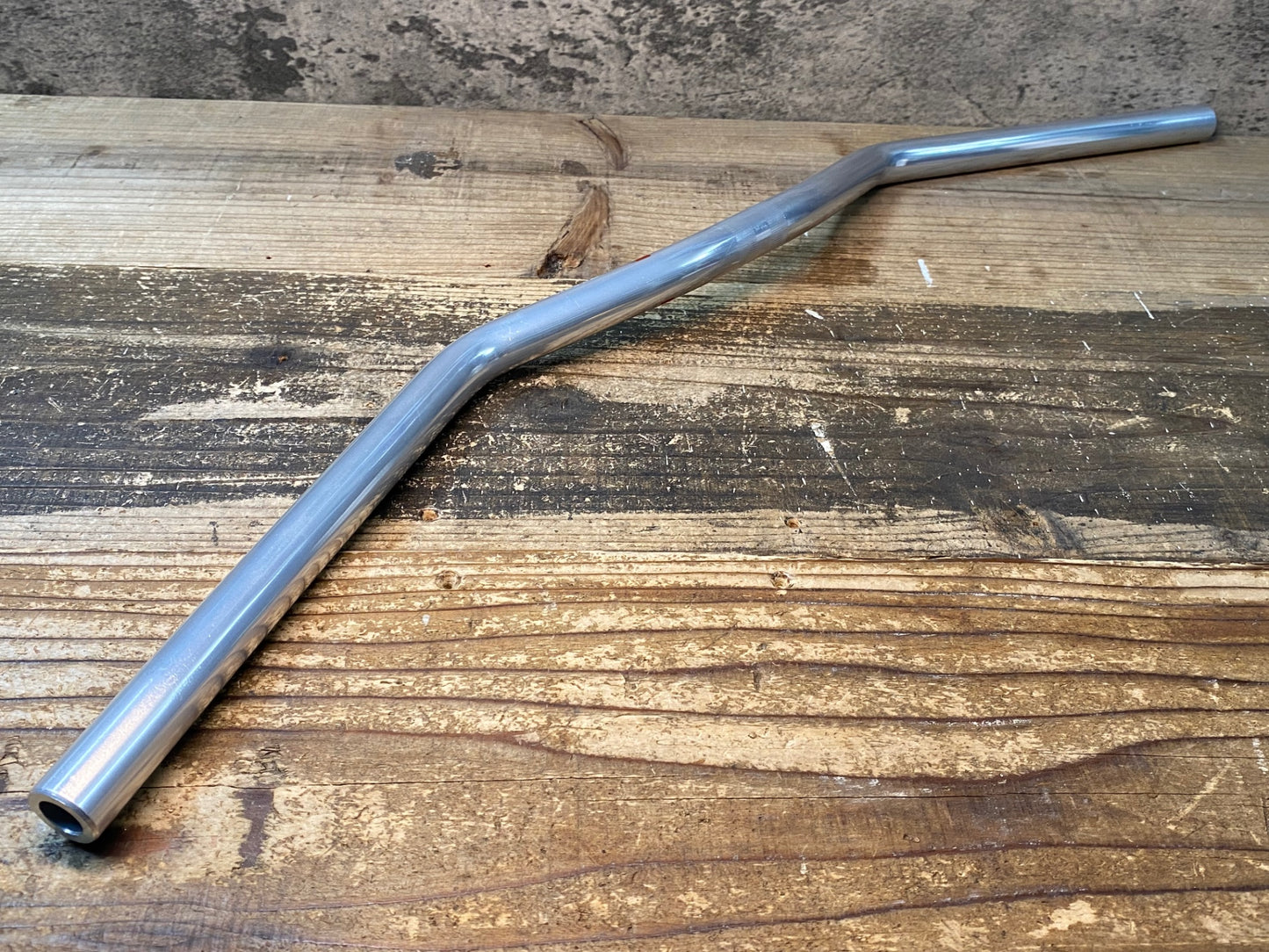 IS094 日東 NITTO Sim Works アルミハンドルバー フラット Φ22.2 720mm ※シム付属