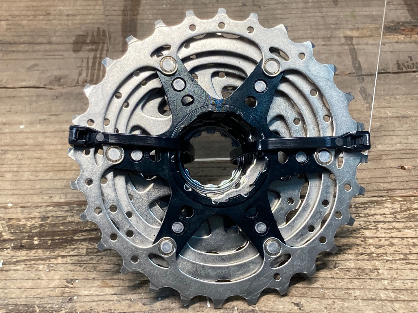 IJ693 シマノ SHIMANO 105 CS-R7000 スプロケット 11-28T 11S