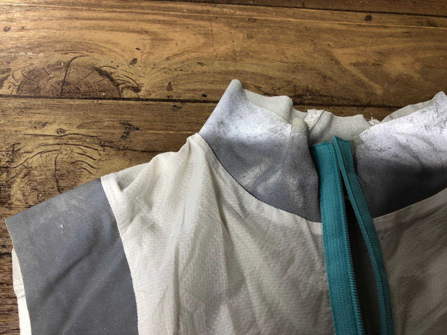 IL144 アソス Assos EMERGENCY VEST サイクルベスト 白