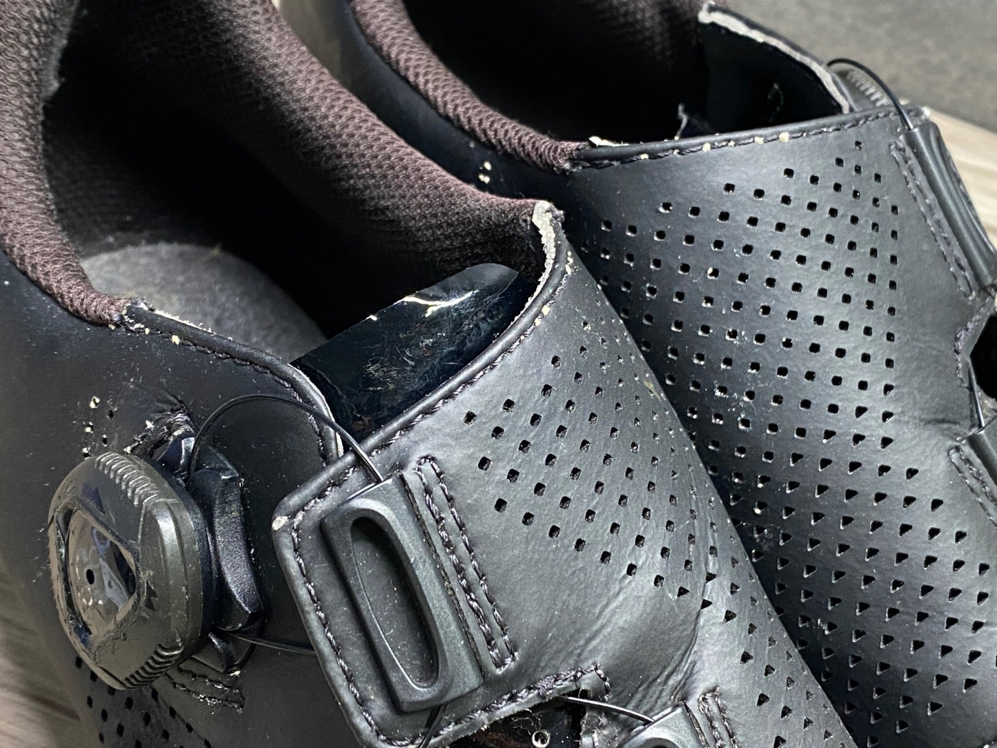 JD481 フィジーク fizik R4 ROAD SHOES ビンディングシューズ 3穴 BOA 黒 EU44 ※錆、ソール欠品