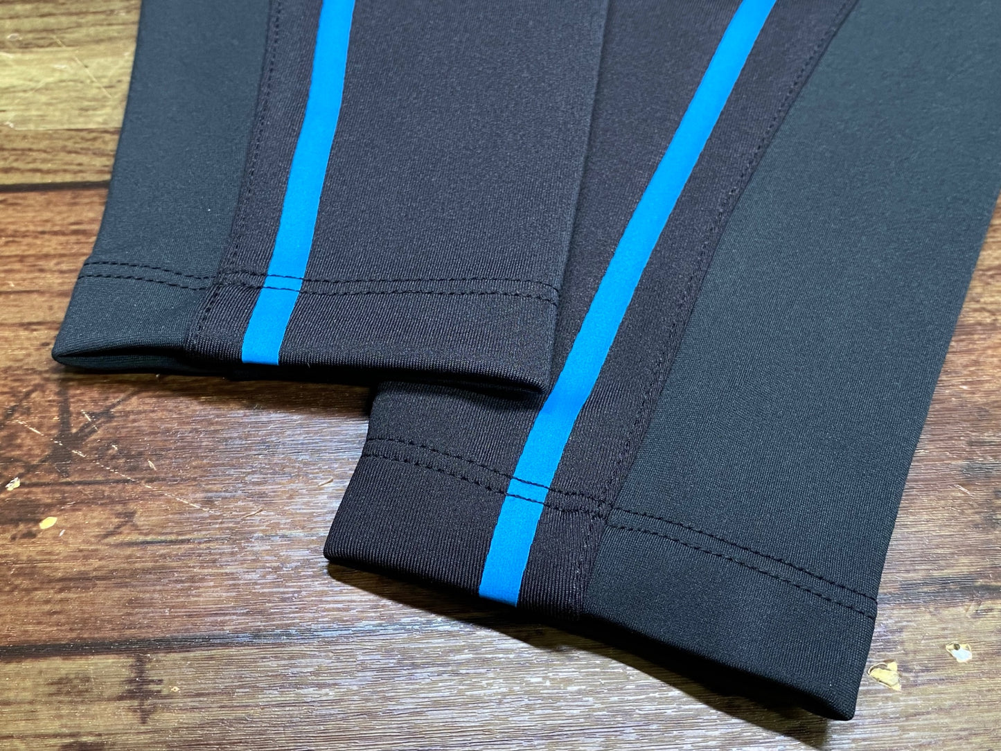 IV872 ジャイアント GIANT DIVERSION ARM WARMER アームウォーマー 黒 M