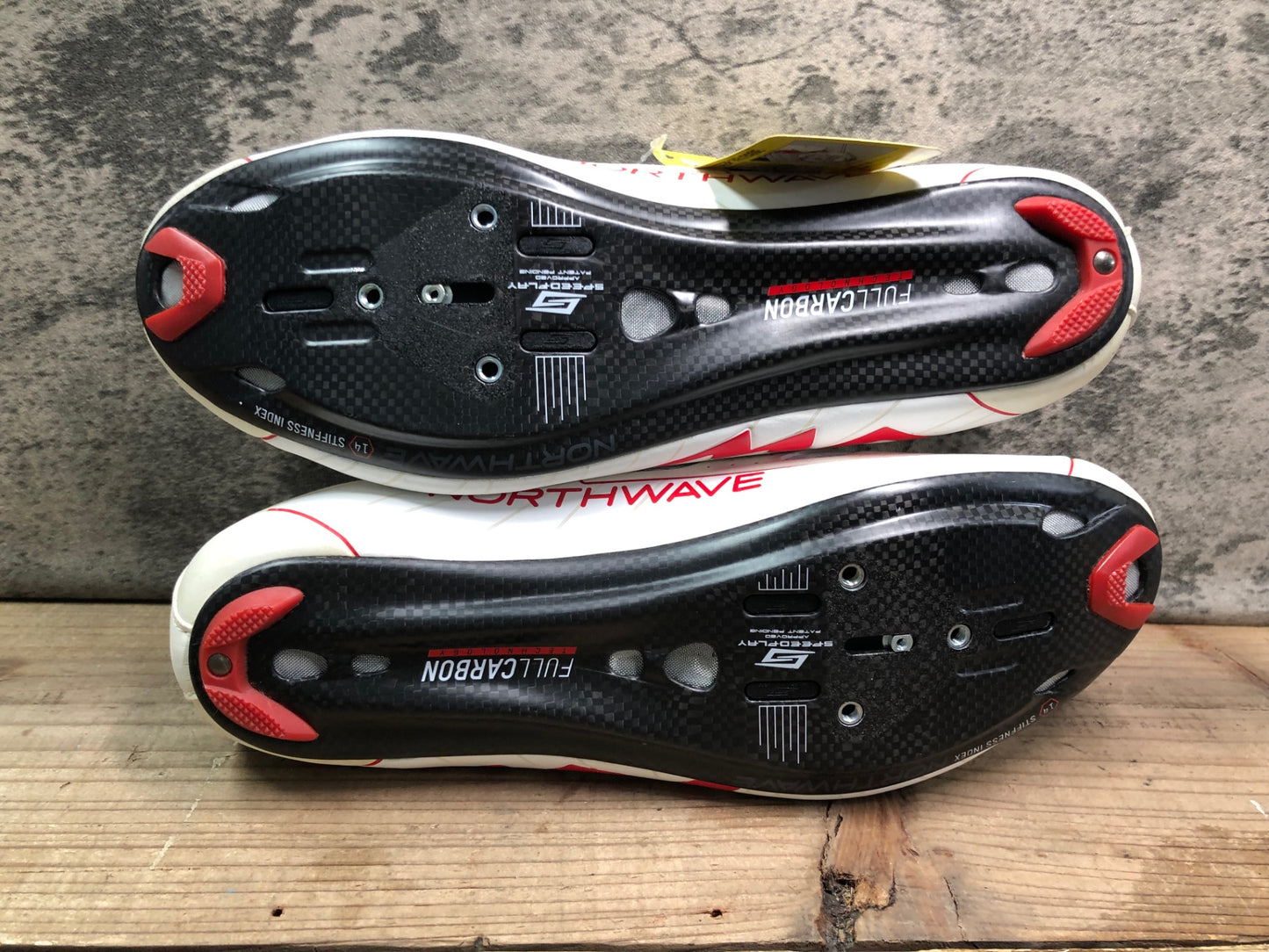 IS409 ノースウェーブ NORTHWAVE EXTREME ビンディングシューズ 白 EU42.5 SPD-SL 新城幸也 限定モデル