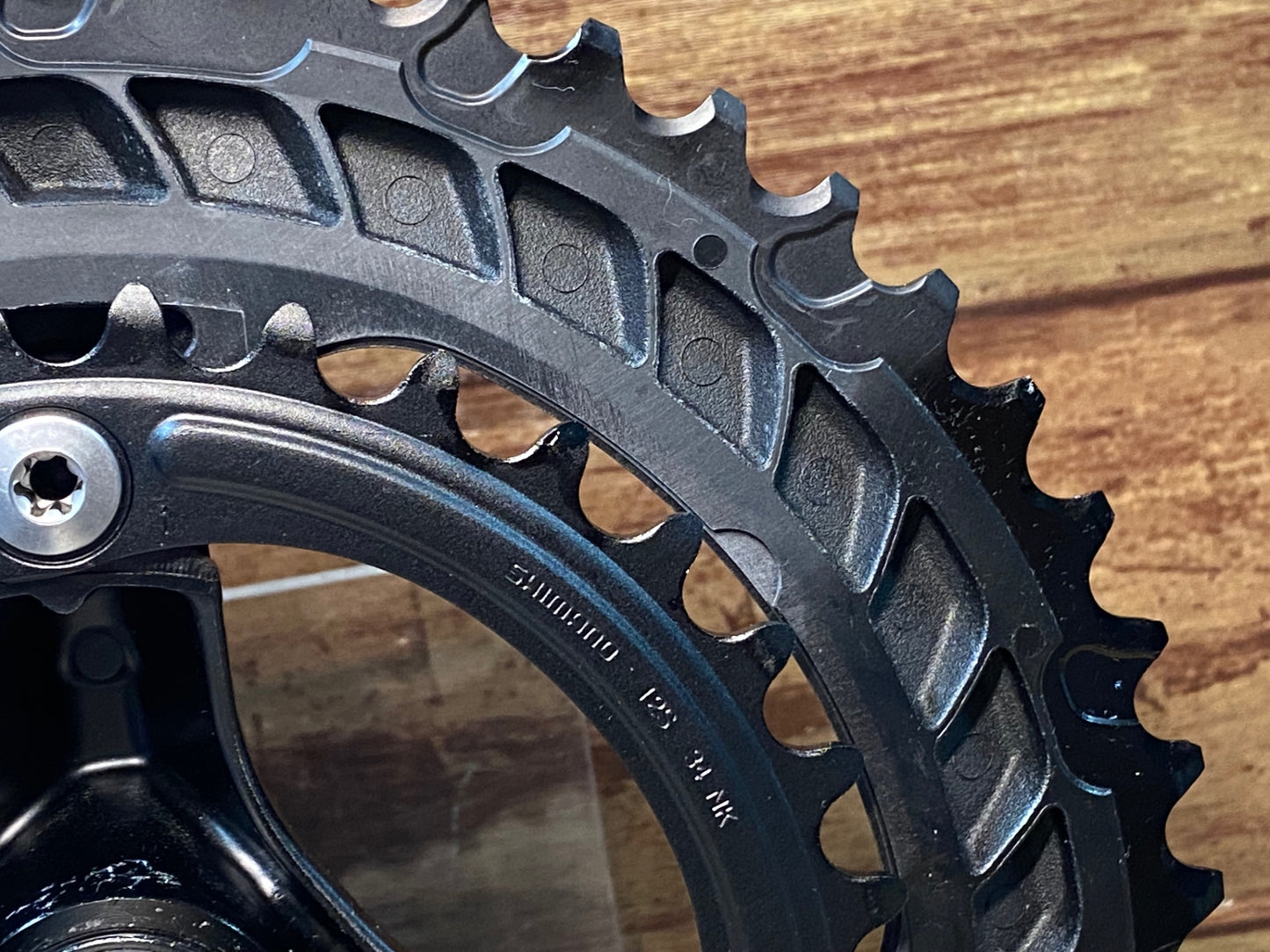 IL631 シマノ SHIMANO 105 FC-R7100 クランクセット 165mm 50/34T